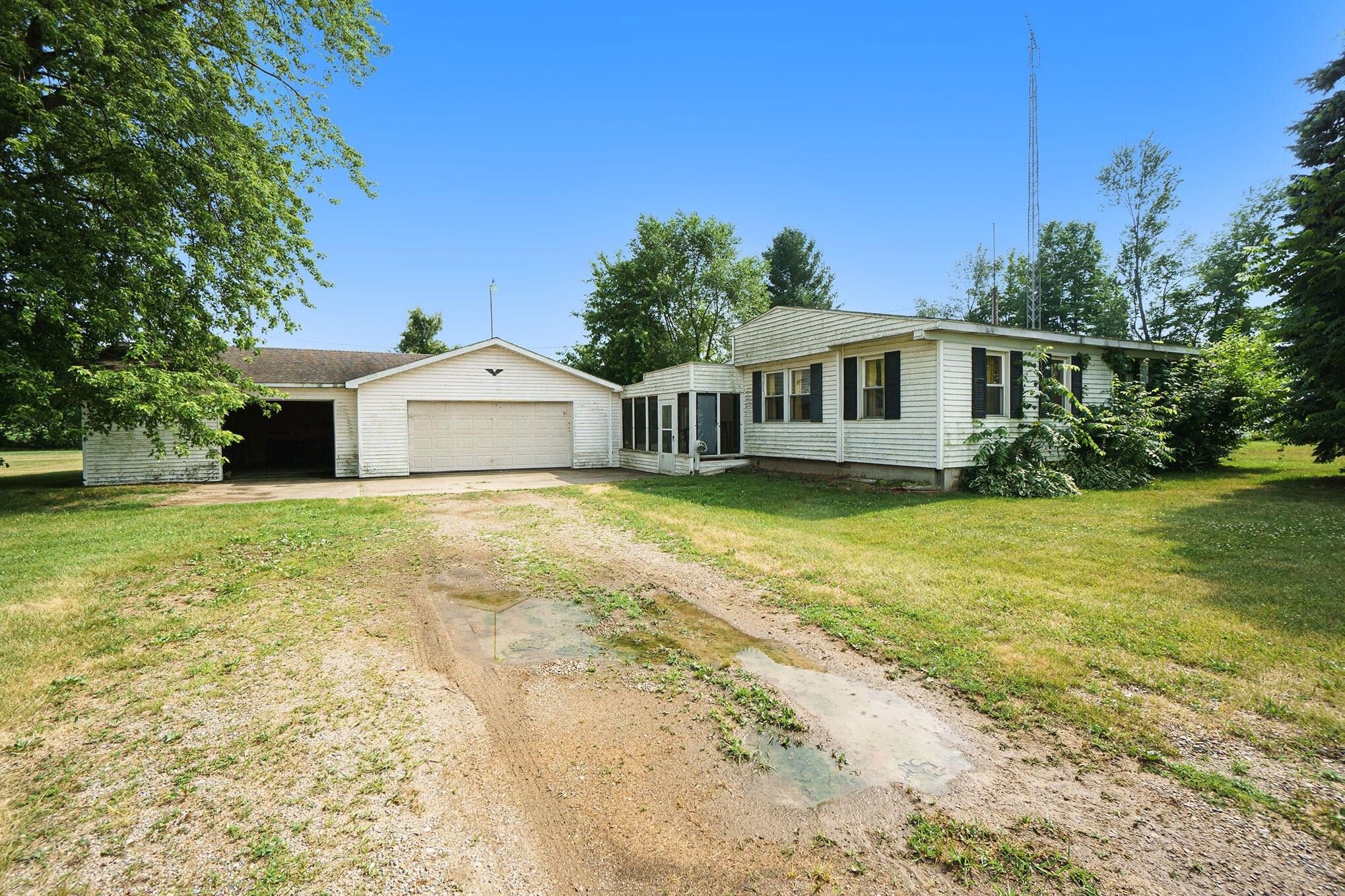 1.64 Acres, 29781 Hackman Road, Burr Oak, MI 49030 Land and Farm