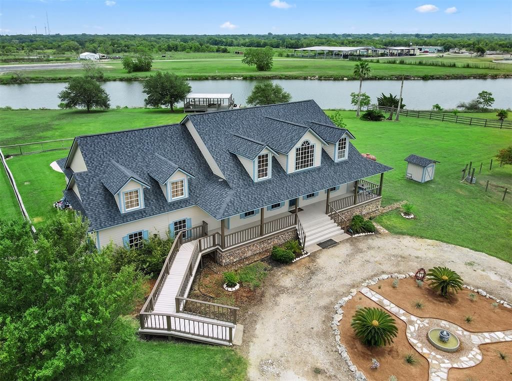 5.72 Acres, 7902 S Redfish Street, Hitchcock, TX 77563 Land and Farm