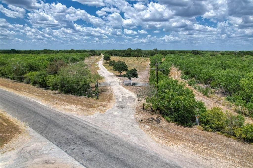 82 Acres, 371 County Road 220, Alice, TX 78332 Land and Farm