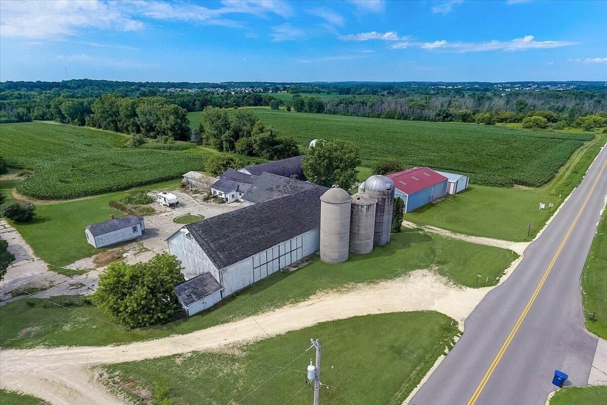 40 Acres, 2203 Paradise Dr, Trenton, WI 53095 Land and Farm