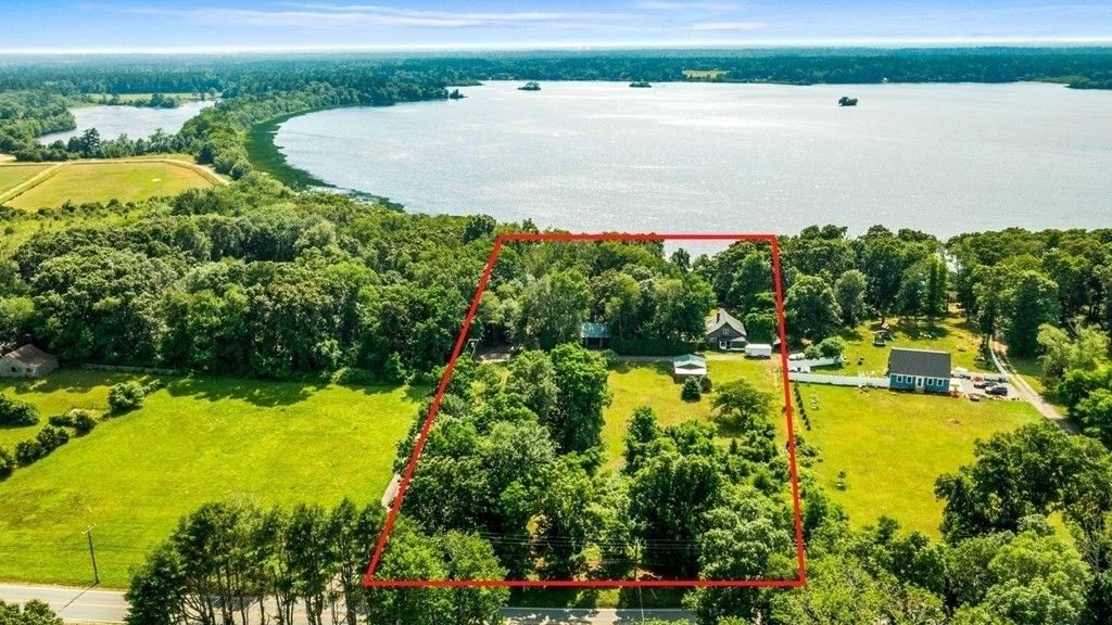 4 Acres, 343 Neck Rd, Rochester, MA 02770 Land and Farm