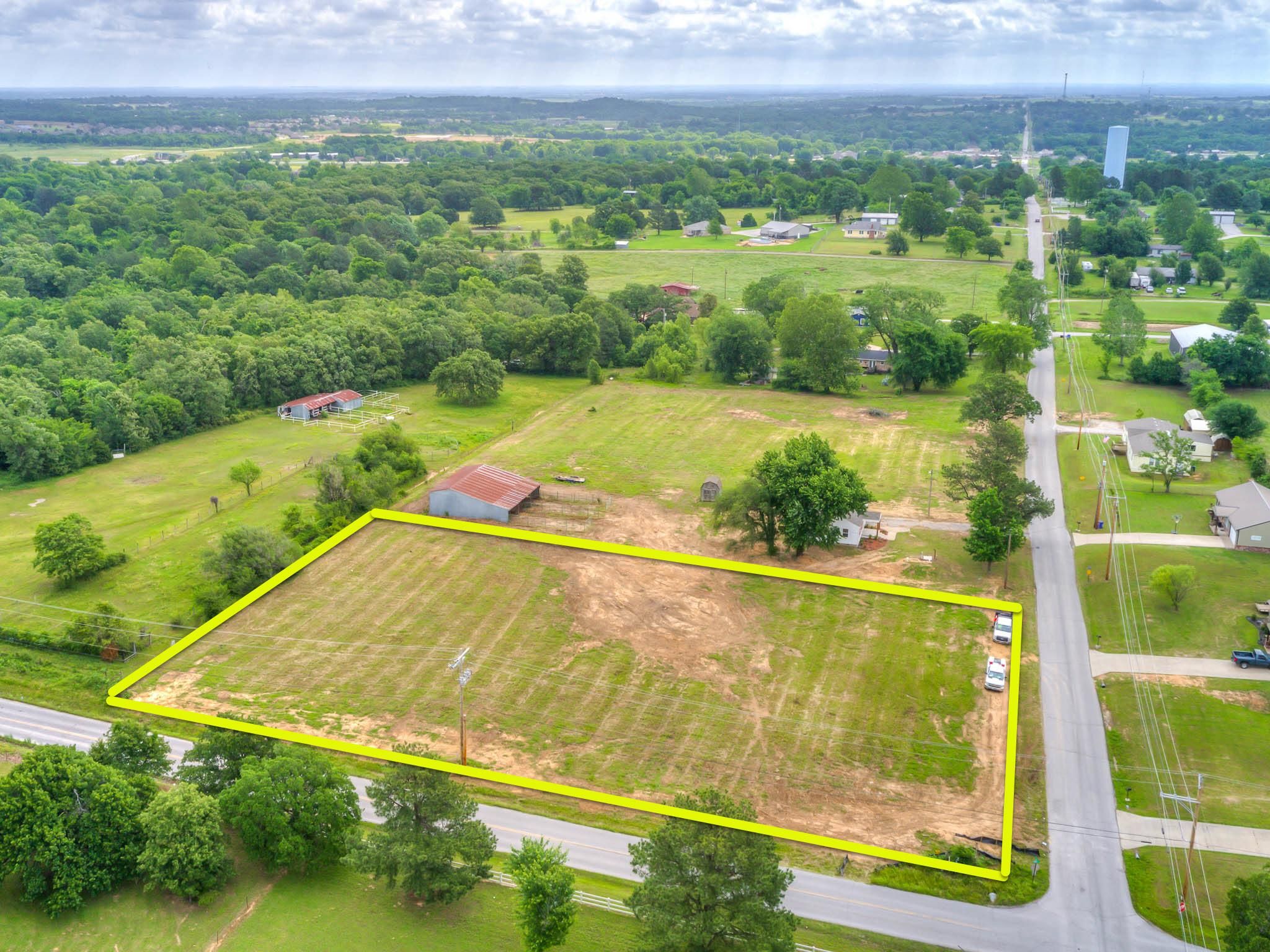 1.6 Acres, 1 E 121st St, Coweta, OK 74429 Land and Farm