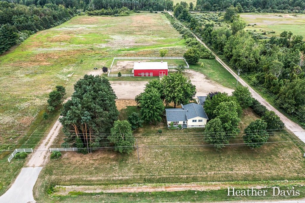 18 Acres, 1621 U.S. 10, Custer, MI 49405 Land and Farm