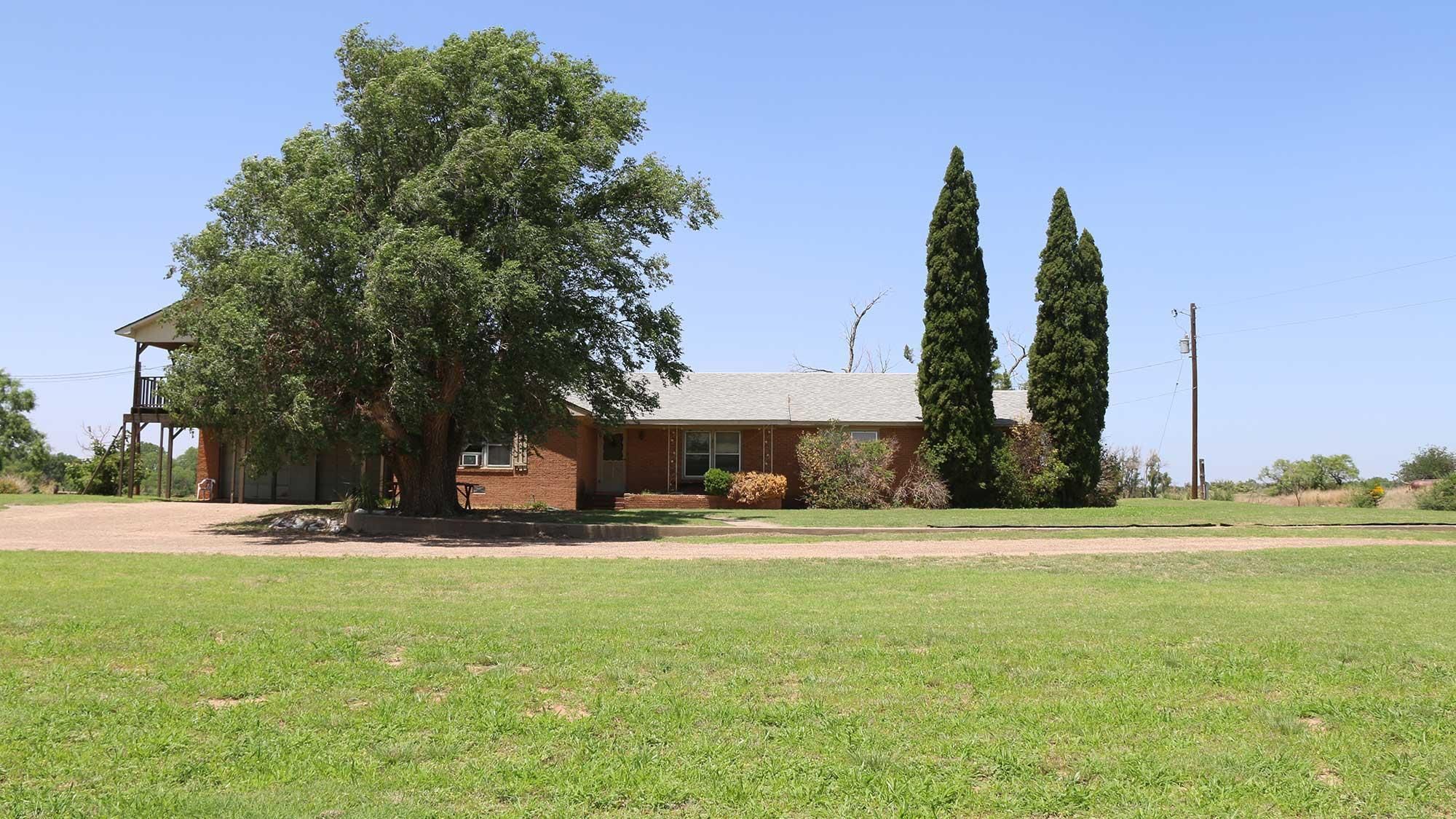 70 acres in Memphis, TX, 79245 Land and Farm