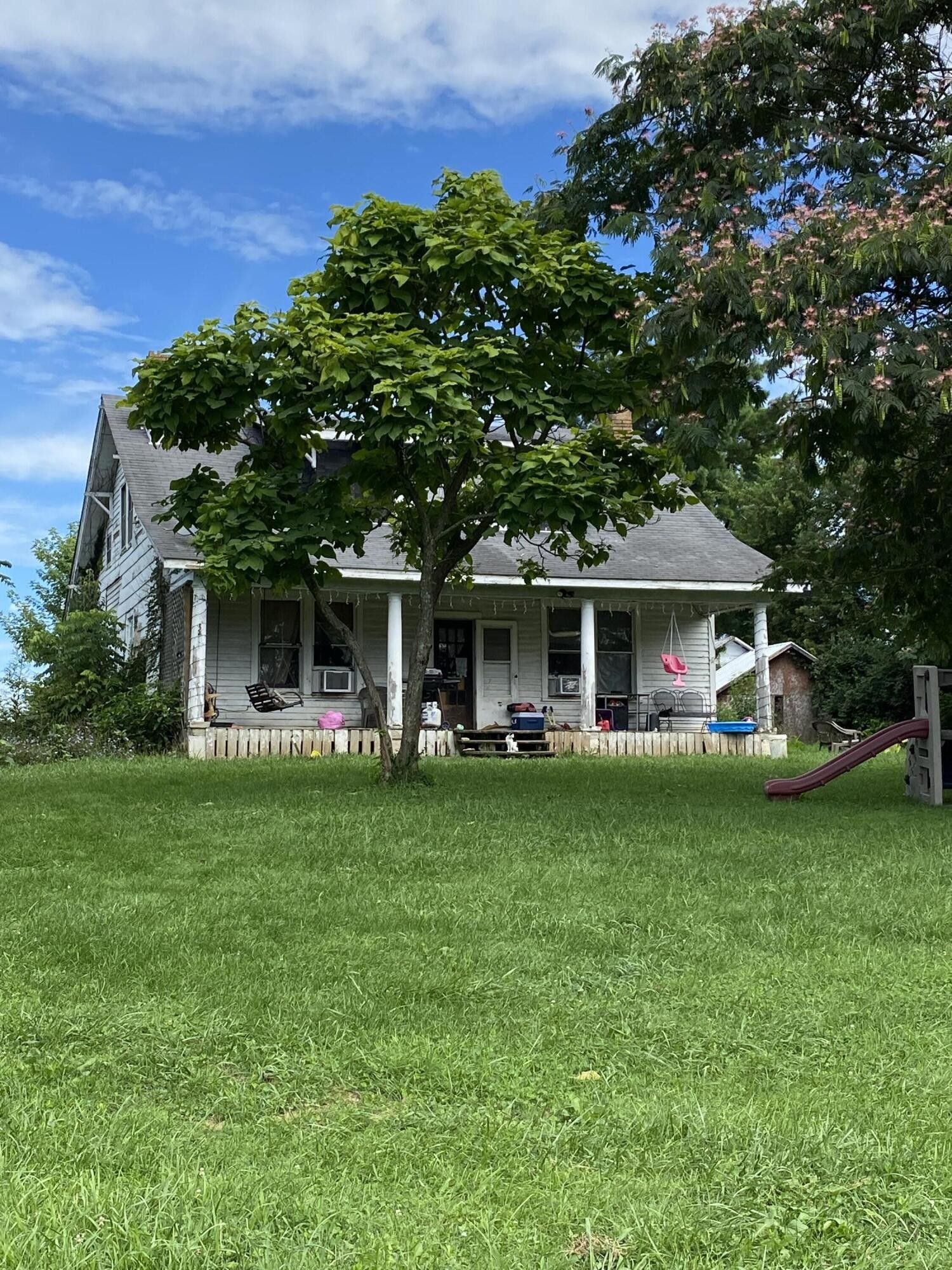 111.98 Acres, 825 Crowe Ridge Road, Winchester, KY 40391 Land and Farm