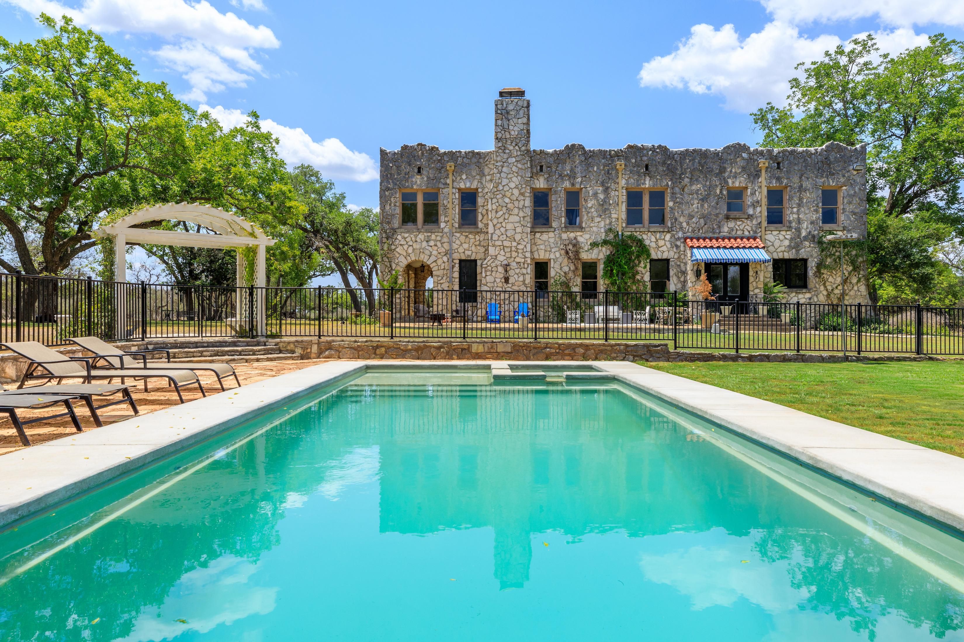 1126 Jackson Road, Kerrville, TX 78028 MLS 84318 Land and Farm