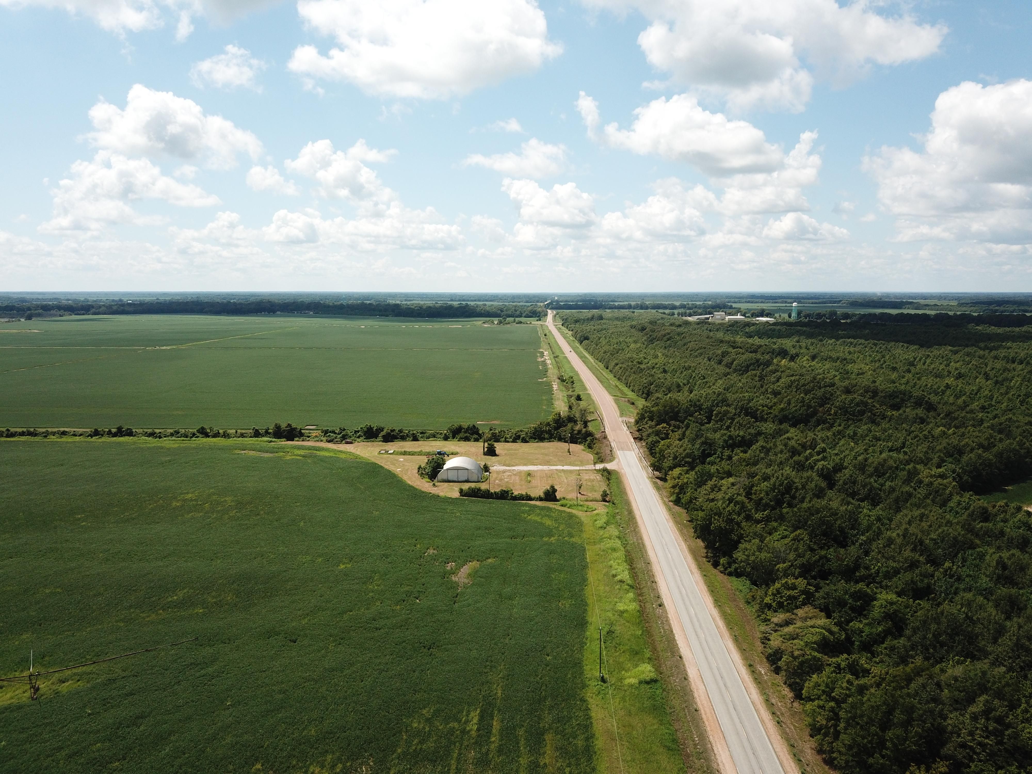 915 acres in Sledge, MS, 38670 MLS 2 Land and Farm