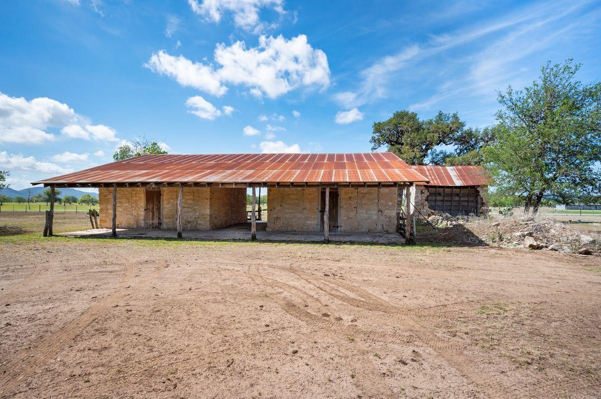 5.62 Acres, 236 County Road 363, Utopia, TX 78884 Land and Farm