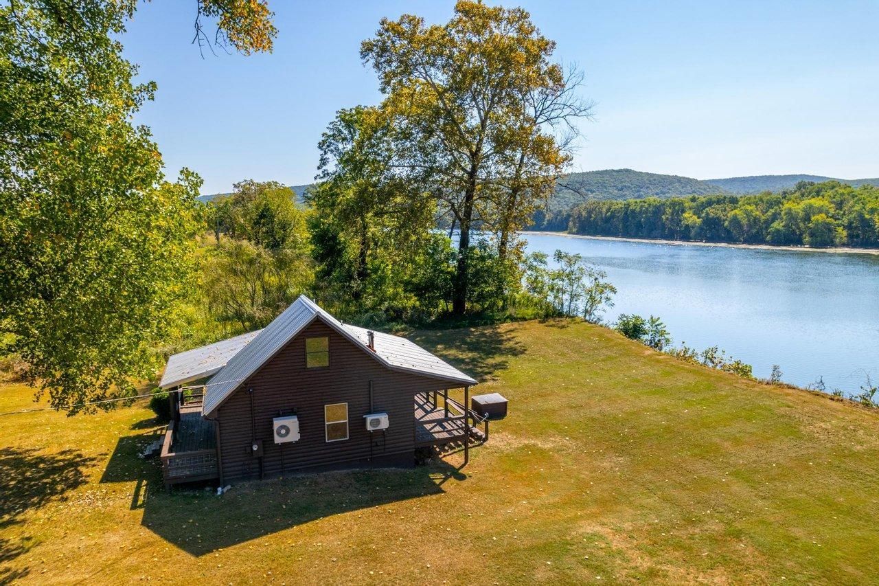 50 Kate Lane, Batesville, AR 72501 Land and Farm