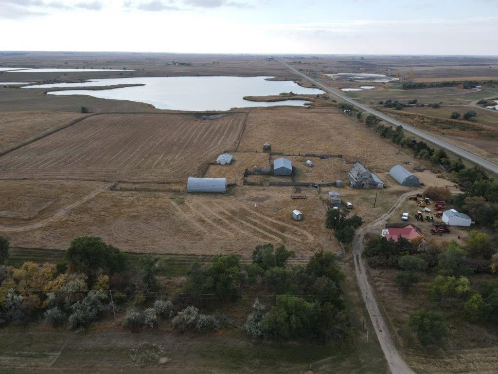 788 Acres, Eureka, SD 57437 Land and Farm