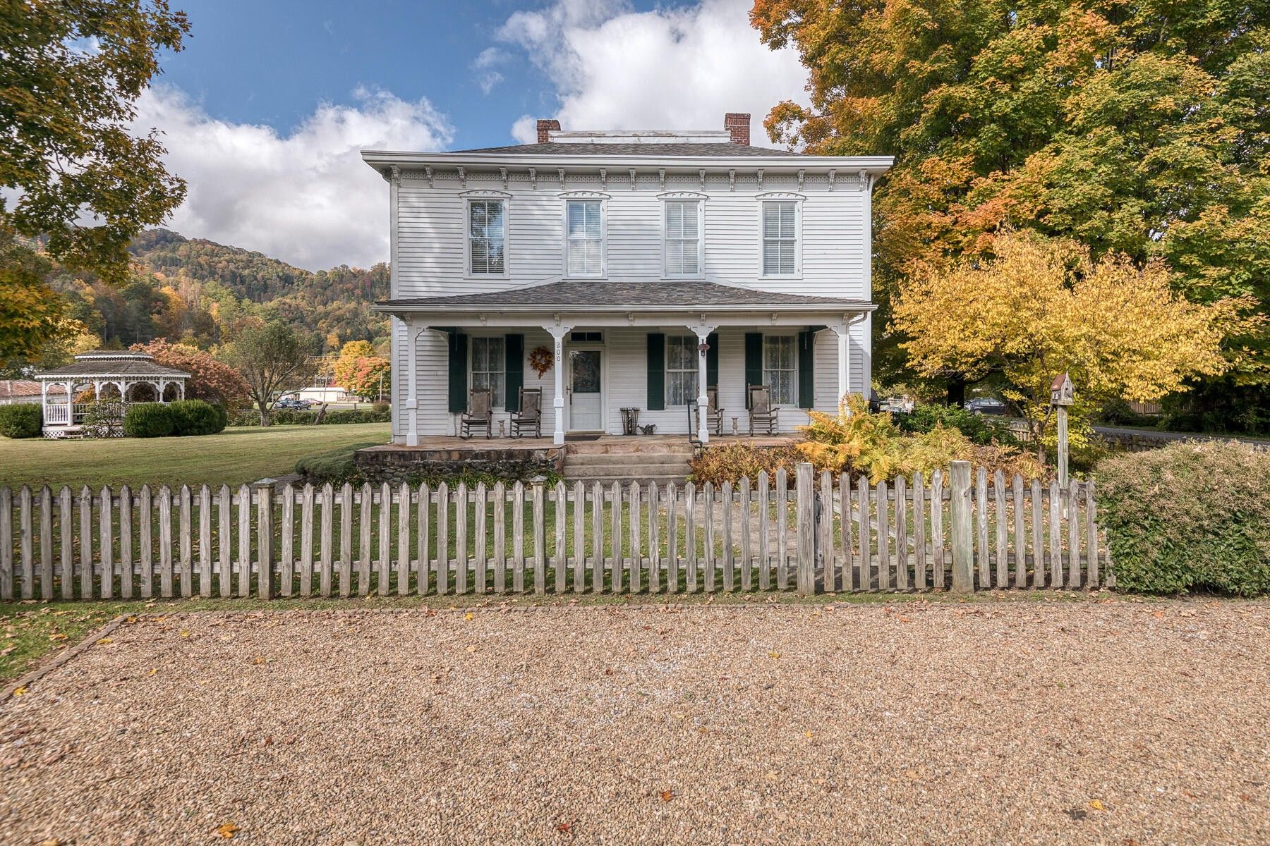 0.65 Acres, 200 Main Street, Roan Mountain, TN 37687 Land and Farm