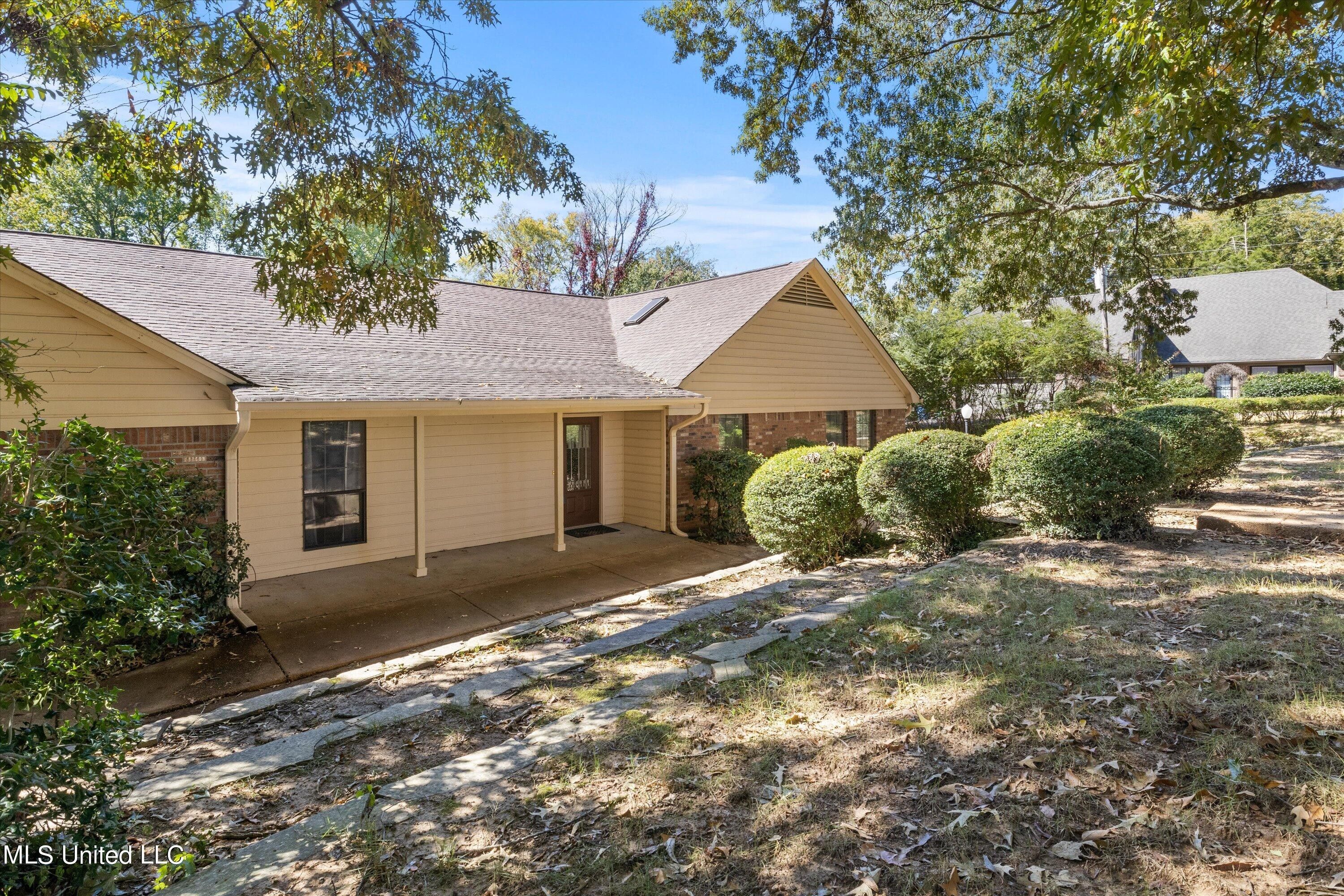 1.5 Acres, 8141 Hunters Hill Cove, Olive Branch, MS 38654 Land and Farm