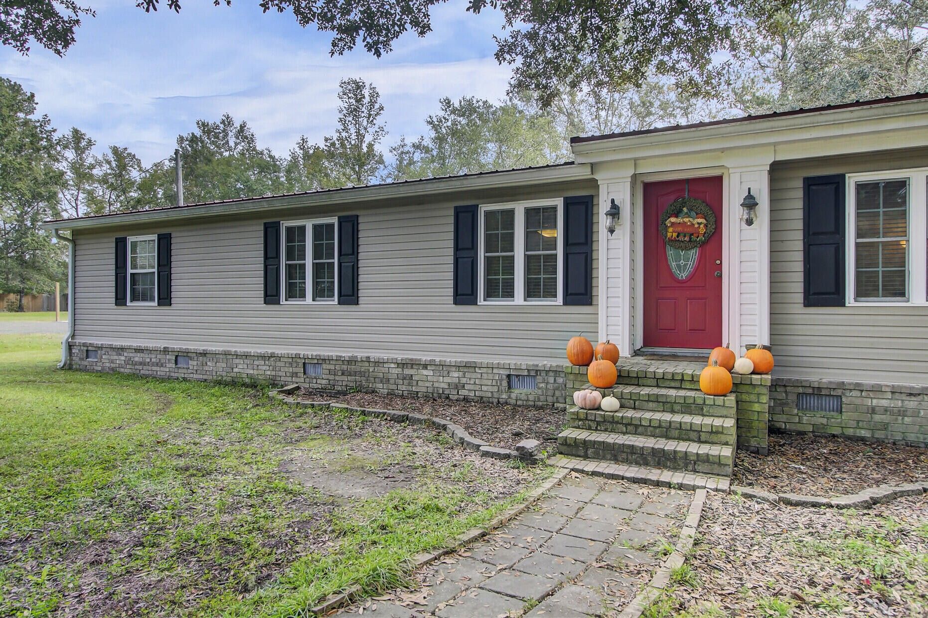 2.35 Acres, 191 Wagon Trail Road, Ridgeville, SC 29472 Land and Farm