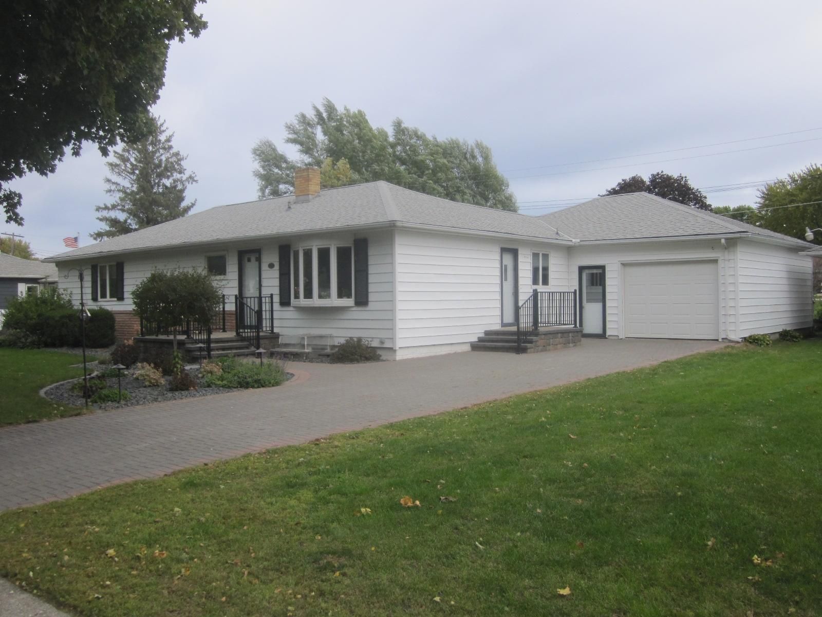 0.18 Acres, 608 2nd Street Northeast, Buffalo Center, IA 50424 Land