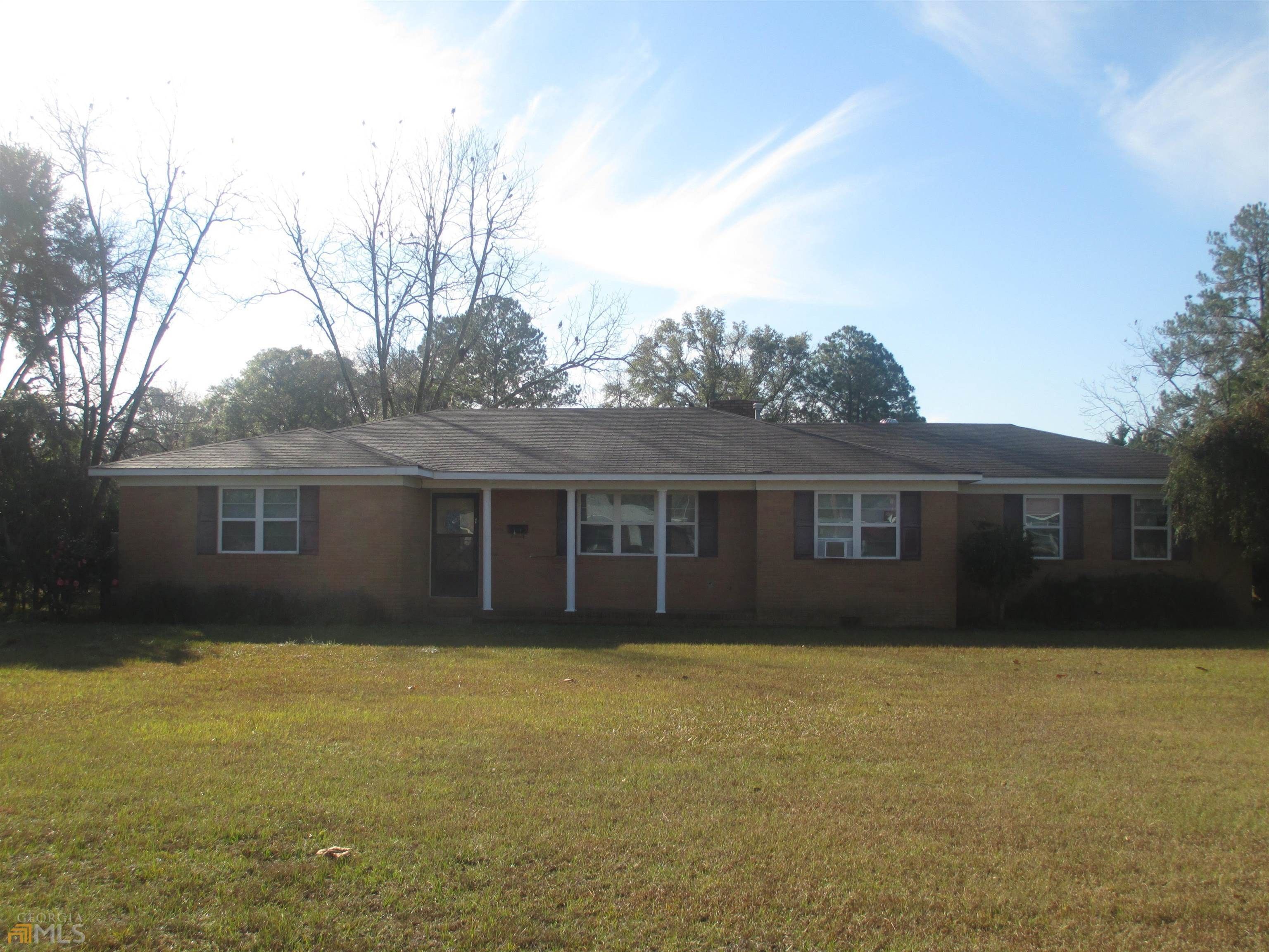 1.64 Acres, 41 Burketts Ferry Road, Hazlehurst, GA 31539 Land and Farm