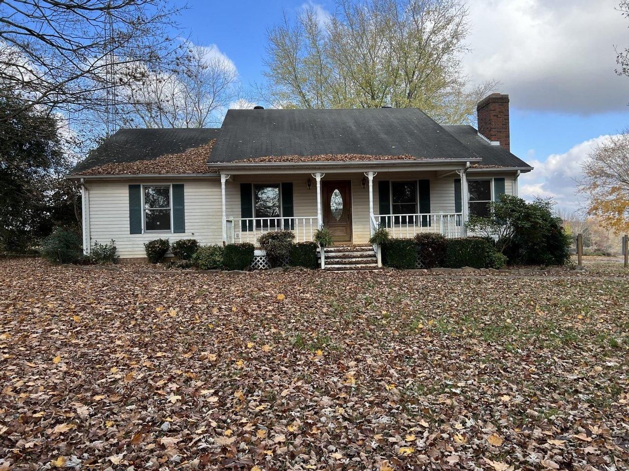 48 Acres, 1051 Uno Horse Cave Road, Horse Cave, KY 42749 Land and Farm