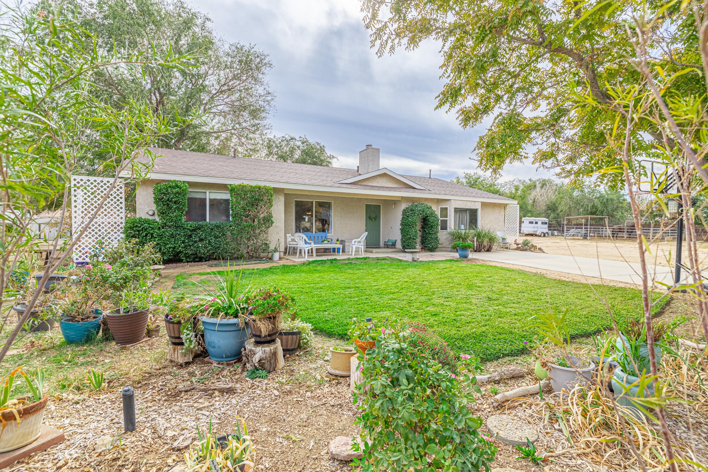 1.12 Acres, 4554 Quartz Hill Road, Quartz Hill, CA 93536 Land and Farm