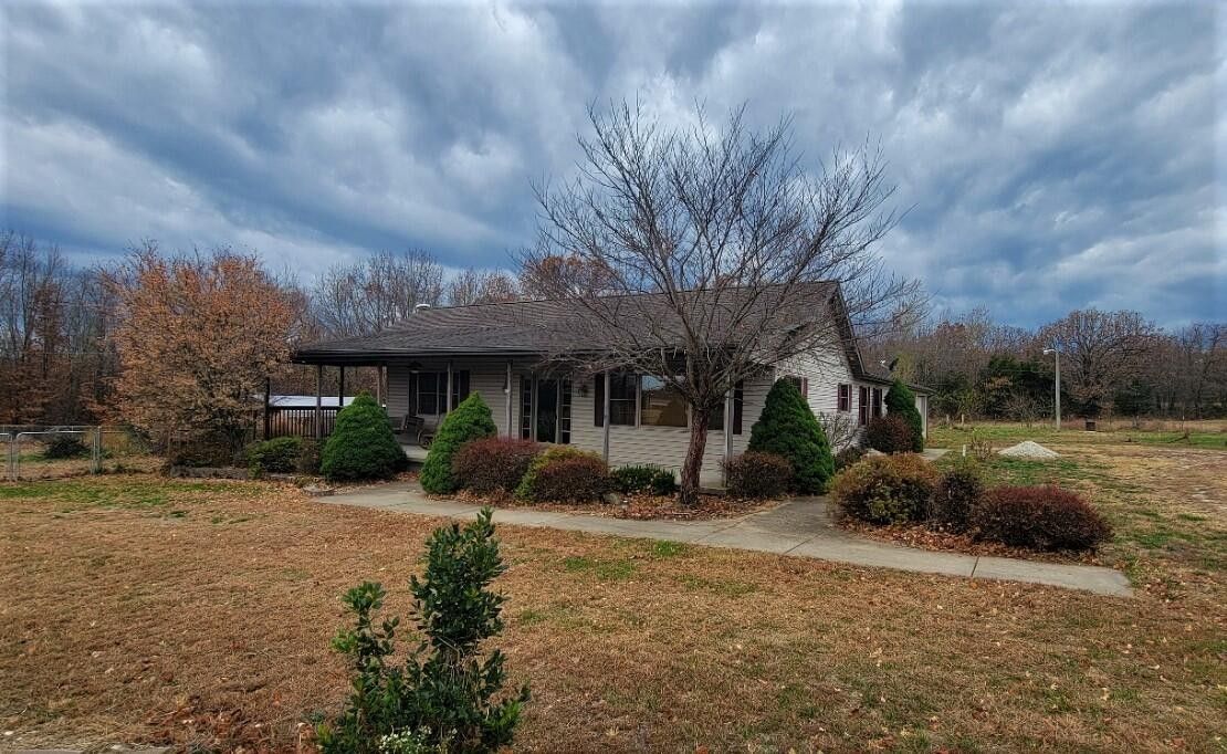 10 Acres, 184 East 334 Road, Humansville, MO 65674 Land and Farm