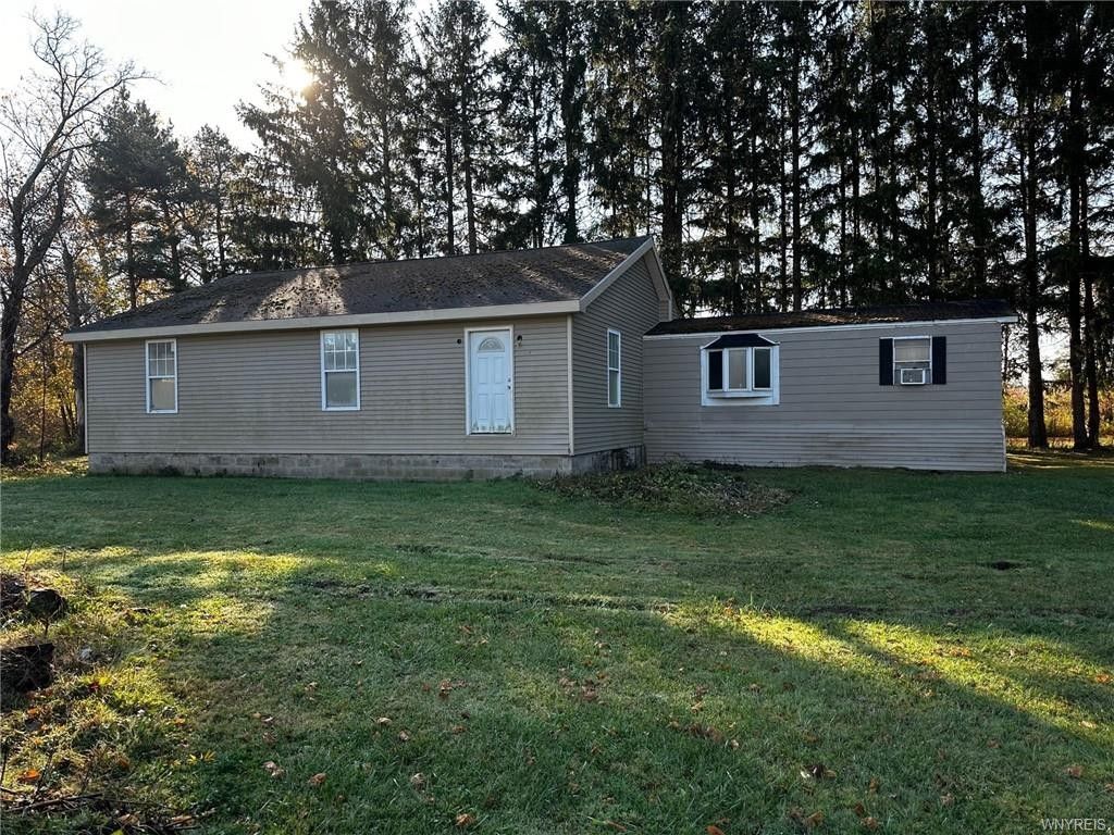 1.1 Acres, 1318 Lewiston Road, Basom, NY 14013 Land and Farm