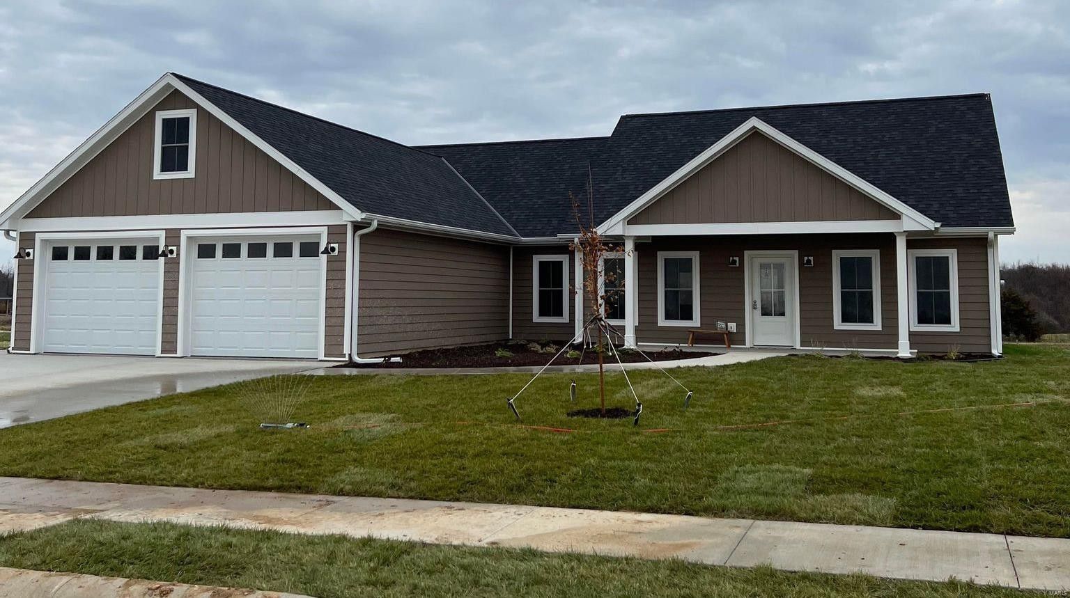 0.25 Acres, 208 West Larkspur Court, Hannibal, MO 63401 Land and Farm