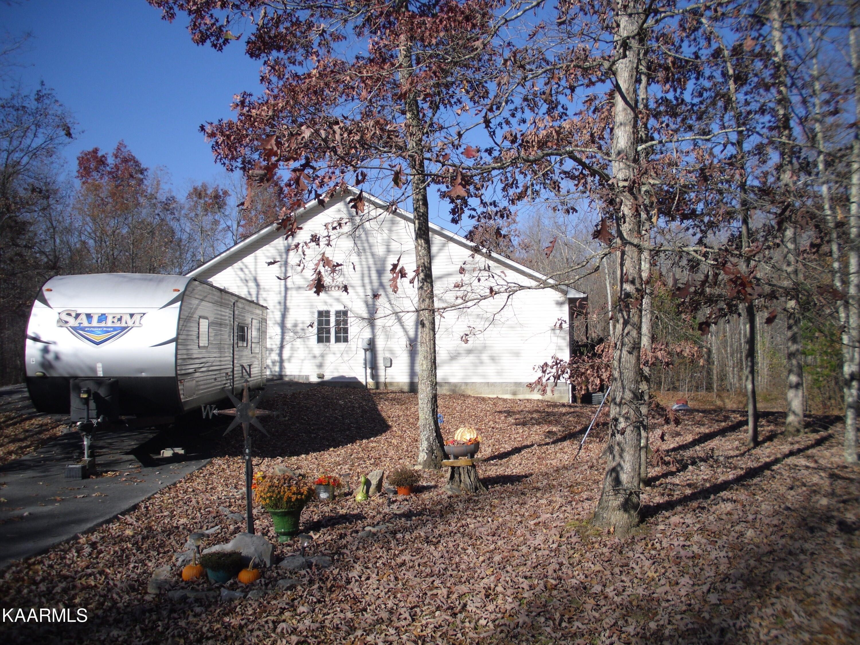 2.75 Acres, 1058 South Lane, Grimsley, TN 38565 Land and Farm