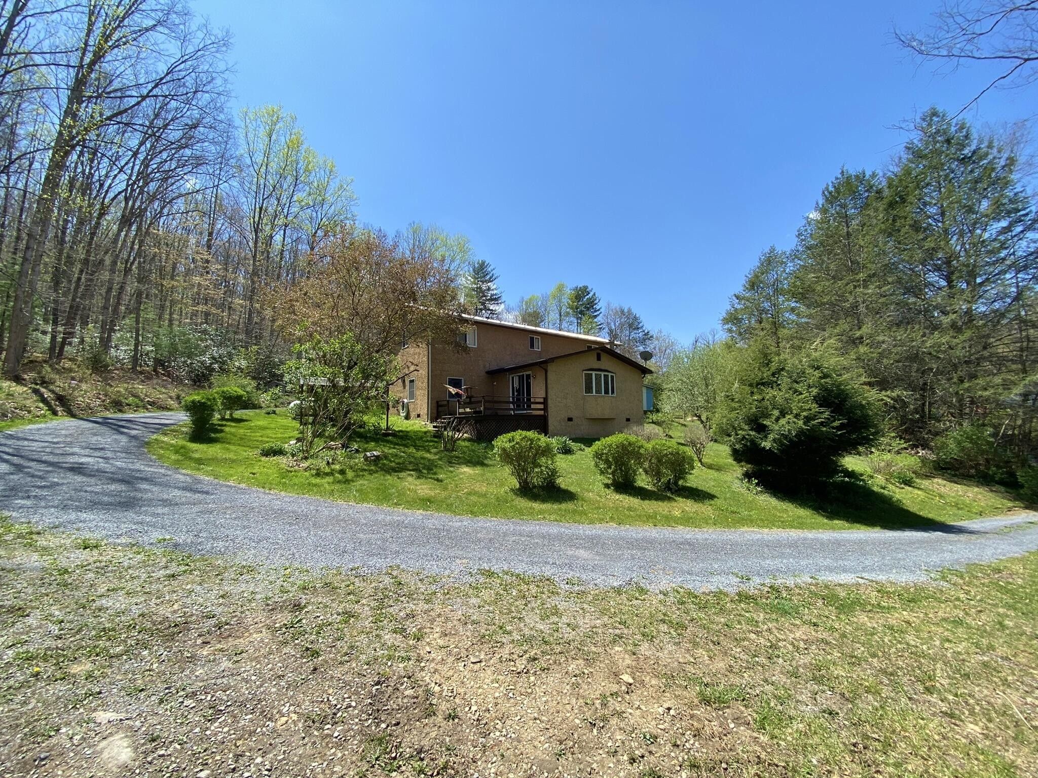 51 Acres, 130 Reynolds Ln, Caldwell, WV 24925 Land and Farm