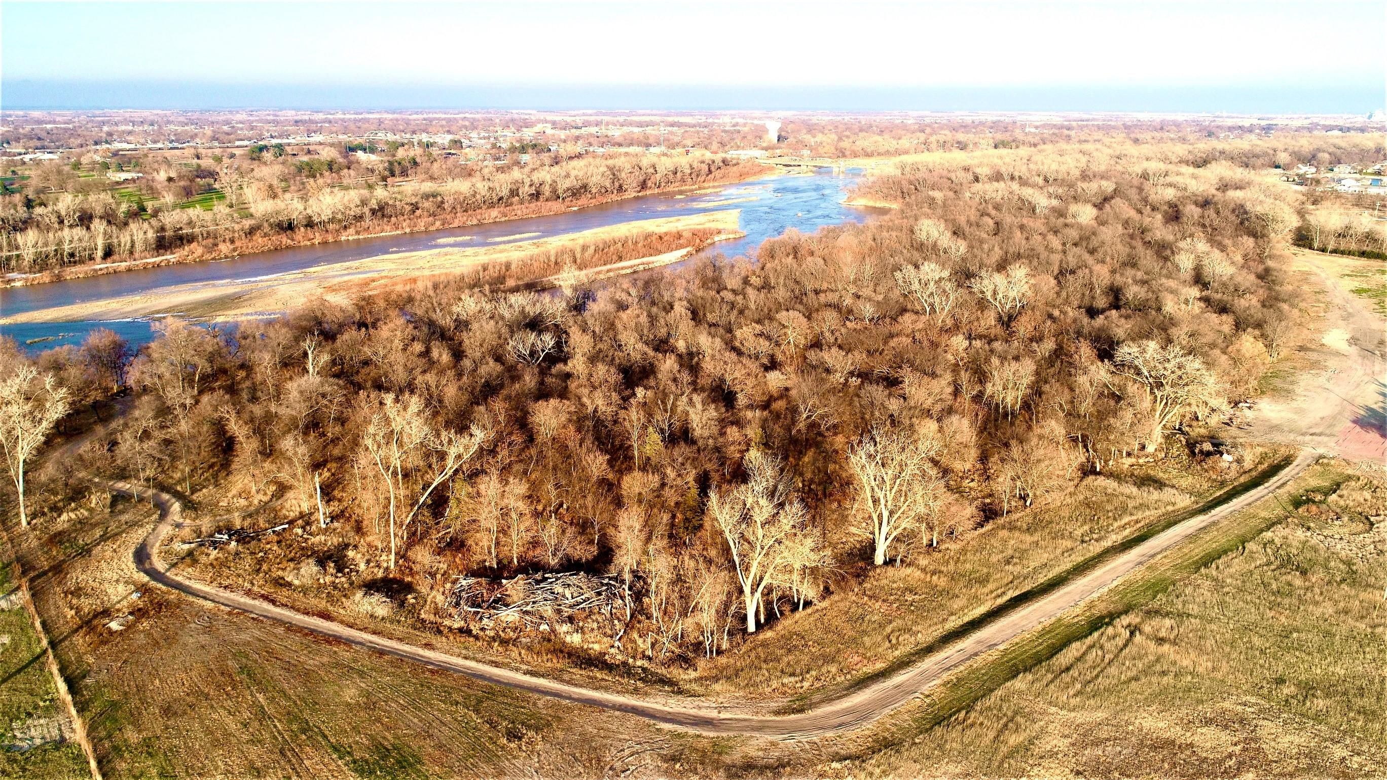 30-acres-in-columbus-ne-68601-mls-20230332-land-and-farm