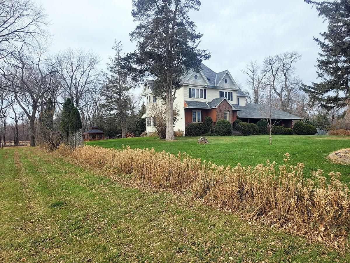 10499 708th Ave, Emmons, MN 56029 Land and Farm