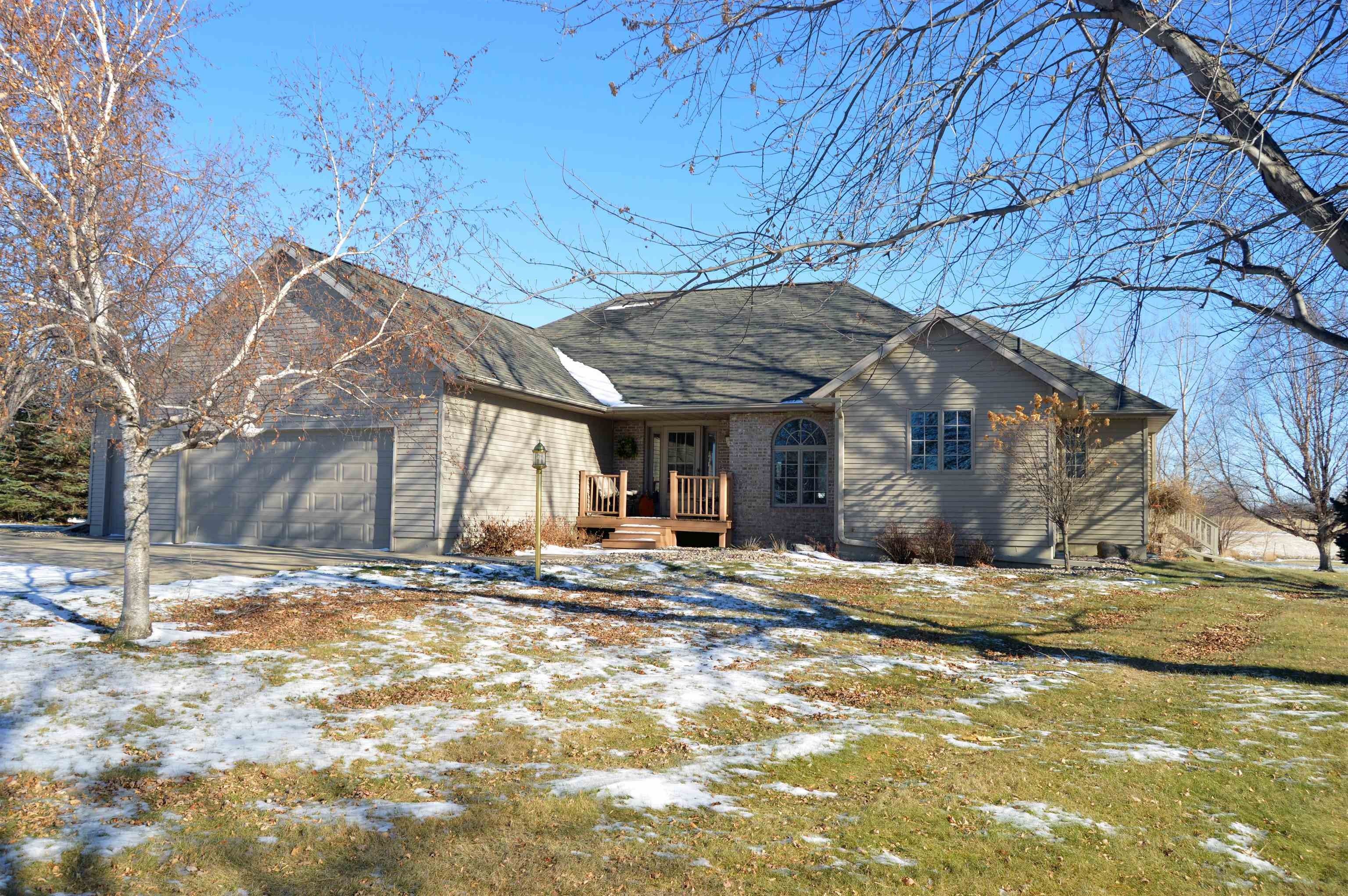 1.86 Acres, 2186 230th Avenue, Milford, IA 51351 Land and Farm