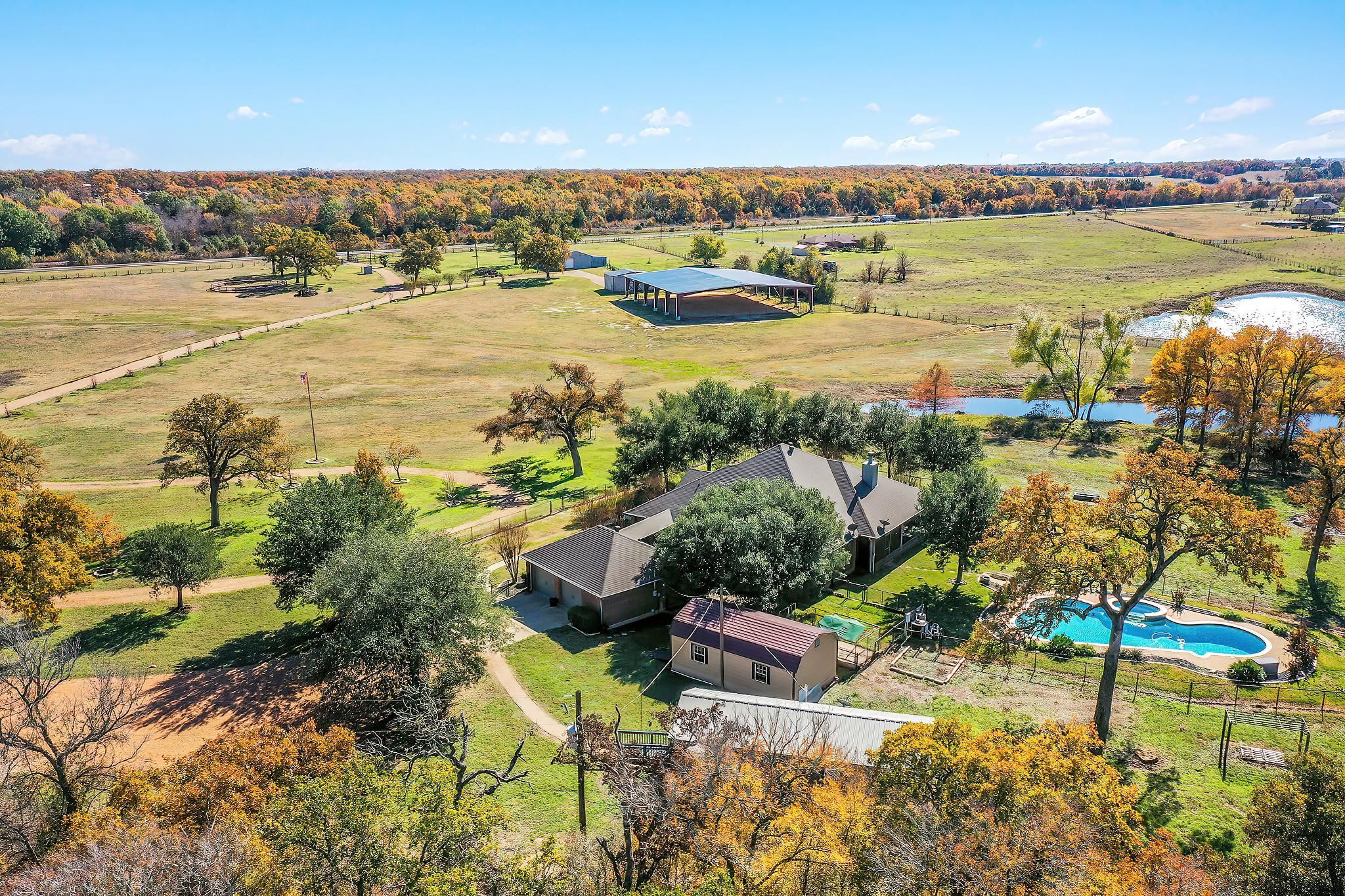 17.22 Acres, 9764 West Highway 79, Hearne, TX 77859 Land and Farm