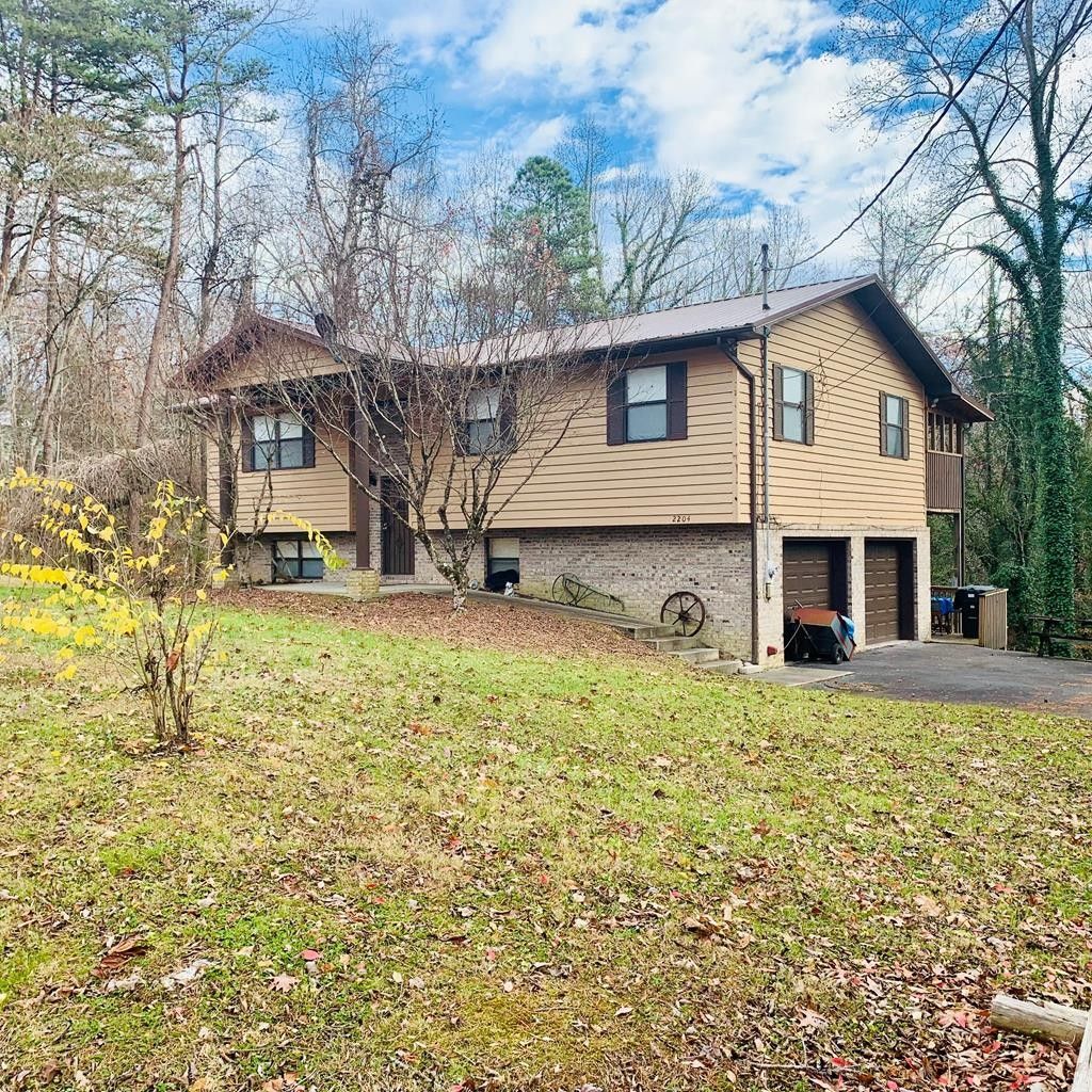 1.75 Acres, 2204 DAISY TRL, Pigeon TN 37863 Land and Farm