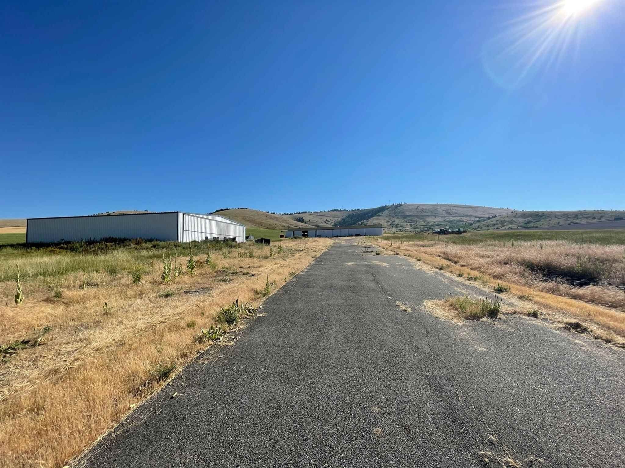 14.16 Acres, 53541 State Route 27 Airport / Airstrip, Tekoa, WA 99033