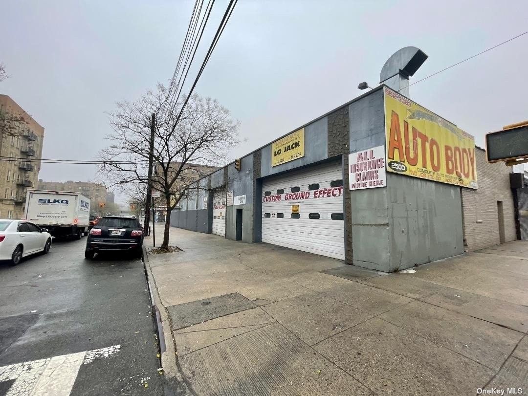 0.22 Acres, 2500 Boston Road, Bronx, NY 10467 Land and Farm