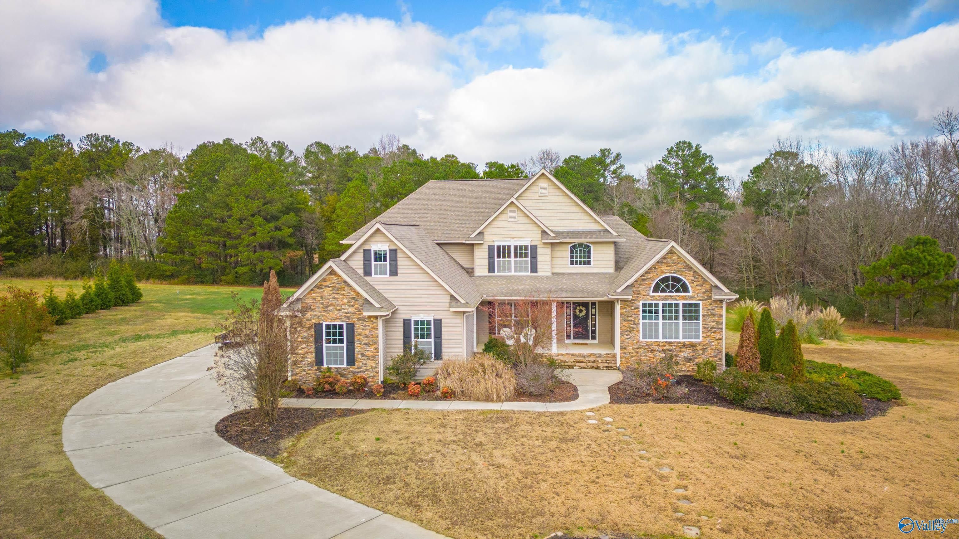 2756 Cedar Lane Drive, Decatur, AL 35603 MLS 1824252 Land and Farm