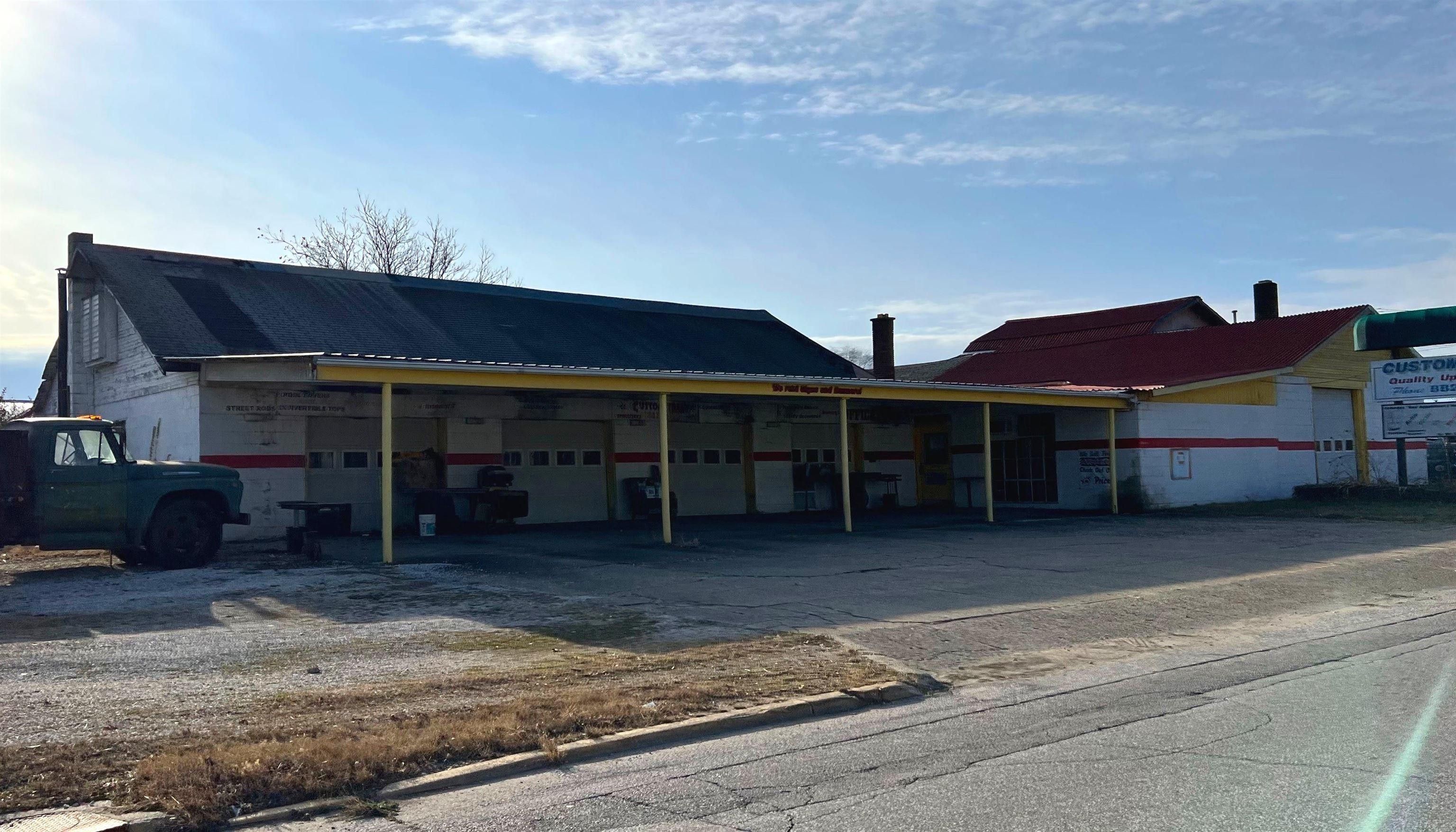 0.46 Acres, 208 S 15th Street, Vincennes, IN 47591 Land and Farm