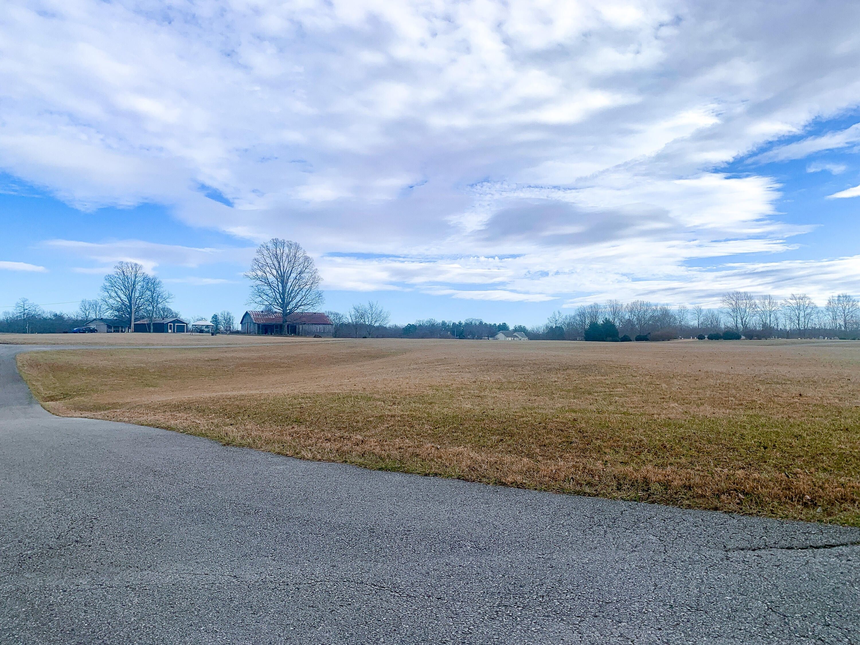 2.5 Acres, 000 Pleasant Ridge Sub. Plot 25&28, Strunk, KY 42649 Land