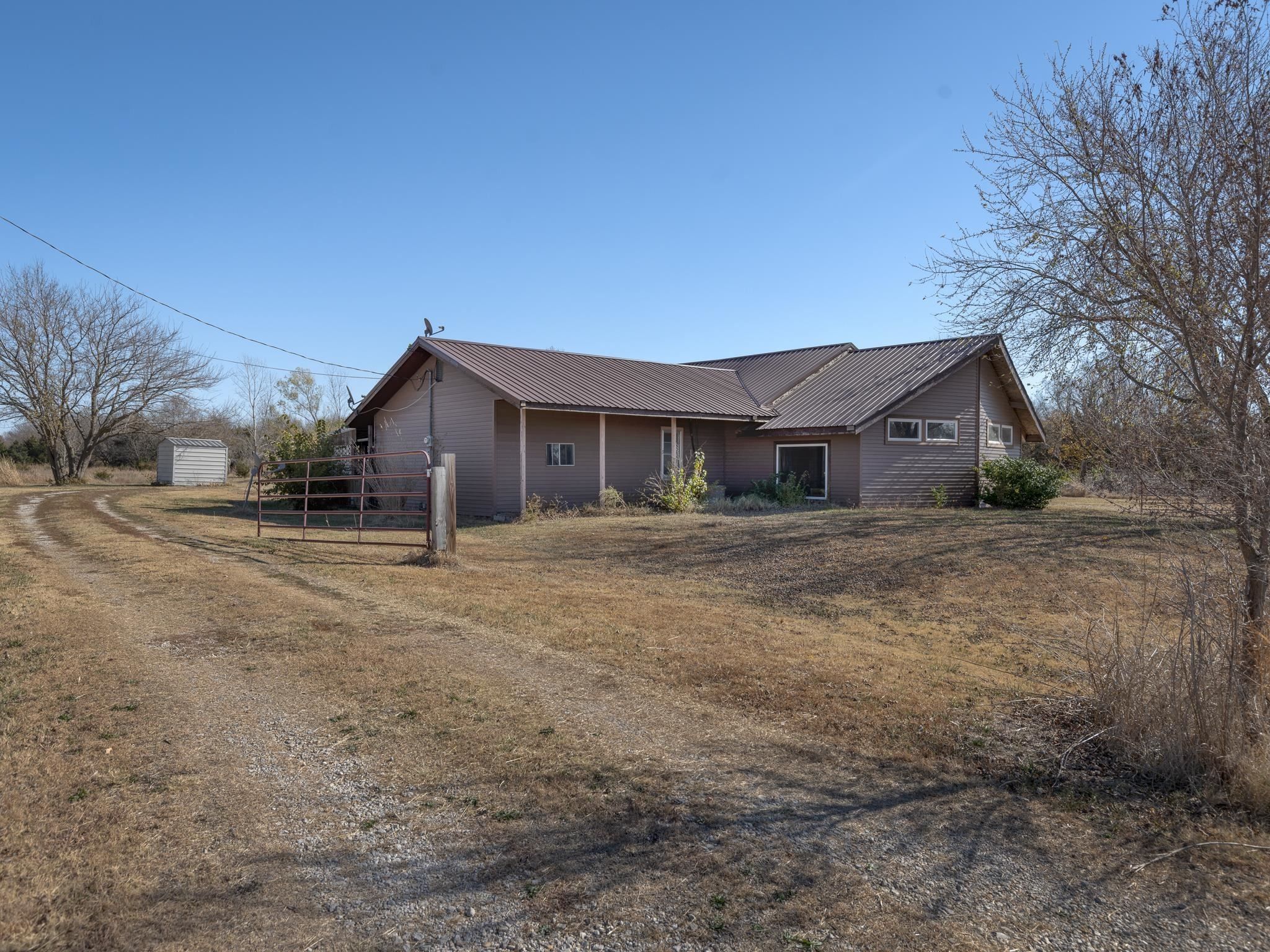10 Acres, 1008 N State, Eureka, KS 67045 Land and Farm