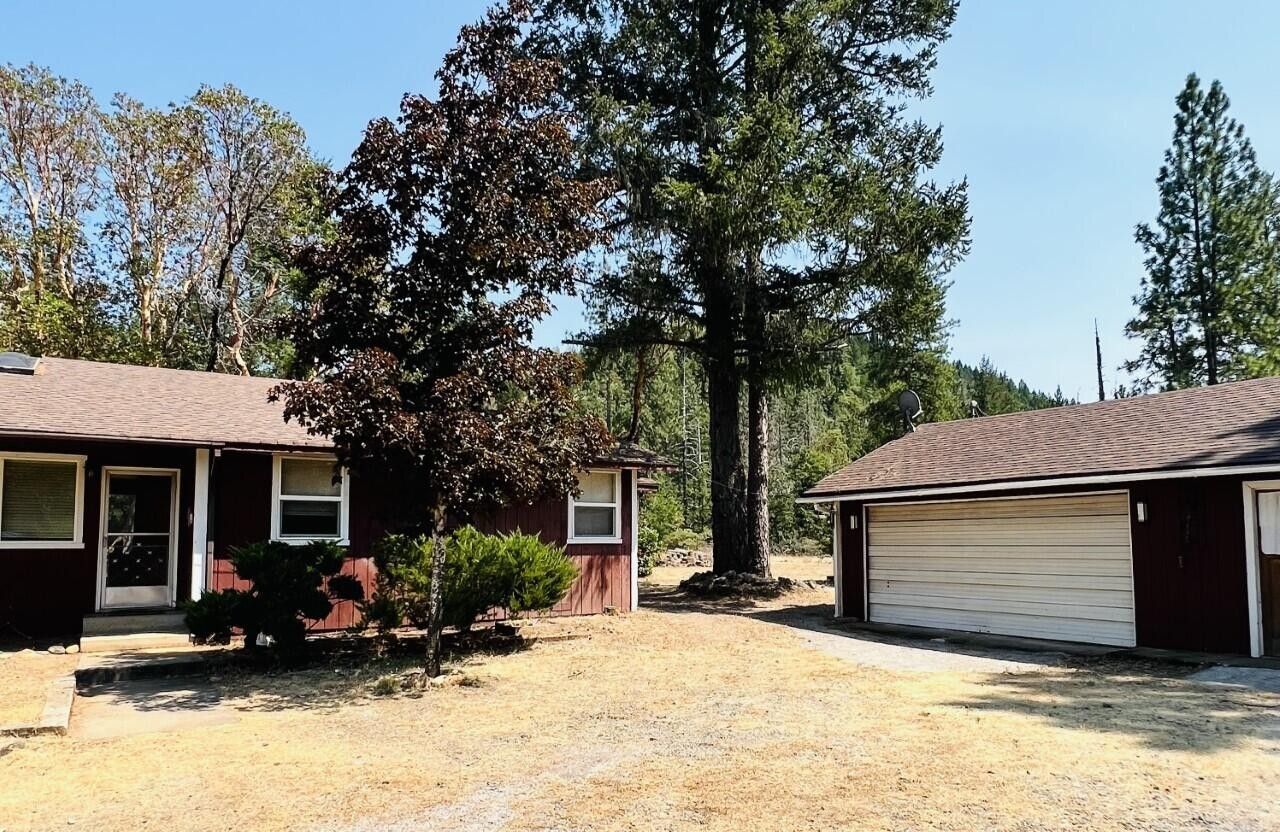 10 Acres, 6629 Rockydale Road, Cave Junction, OR 97523 Land and Farm