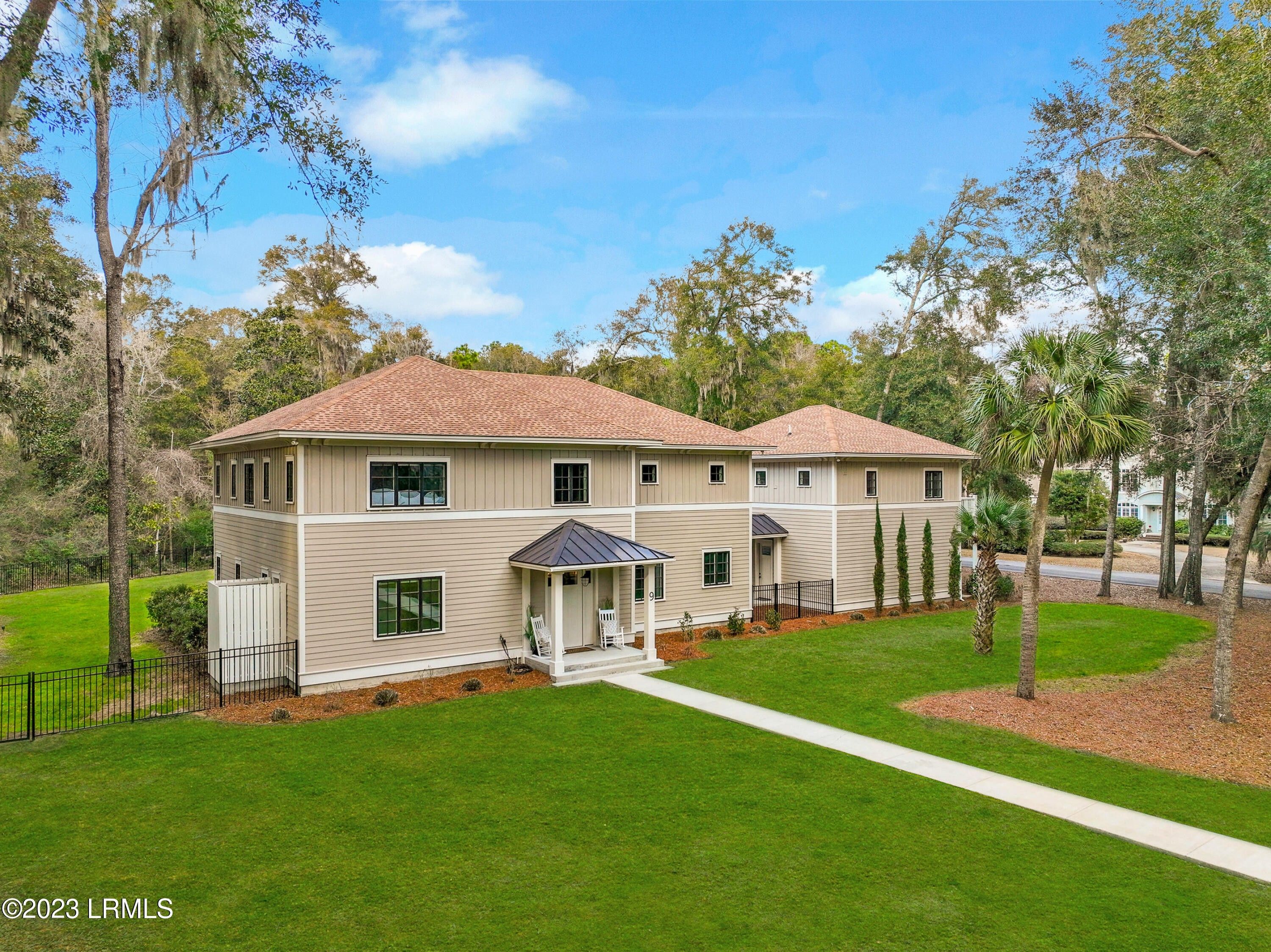 1.07 Acres, 9 Tuxedo Drive, Beaufort, SC 29907 Land and Farm