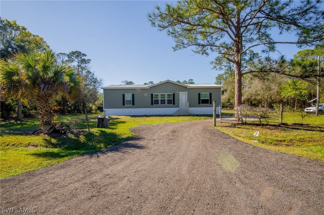 1.25 Acres, 470 S Isora Street, Clewiston, FL 33440 Land and Farm