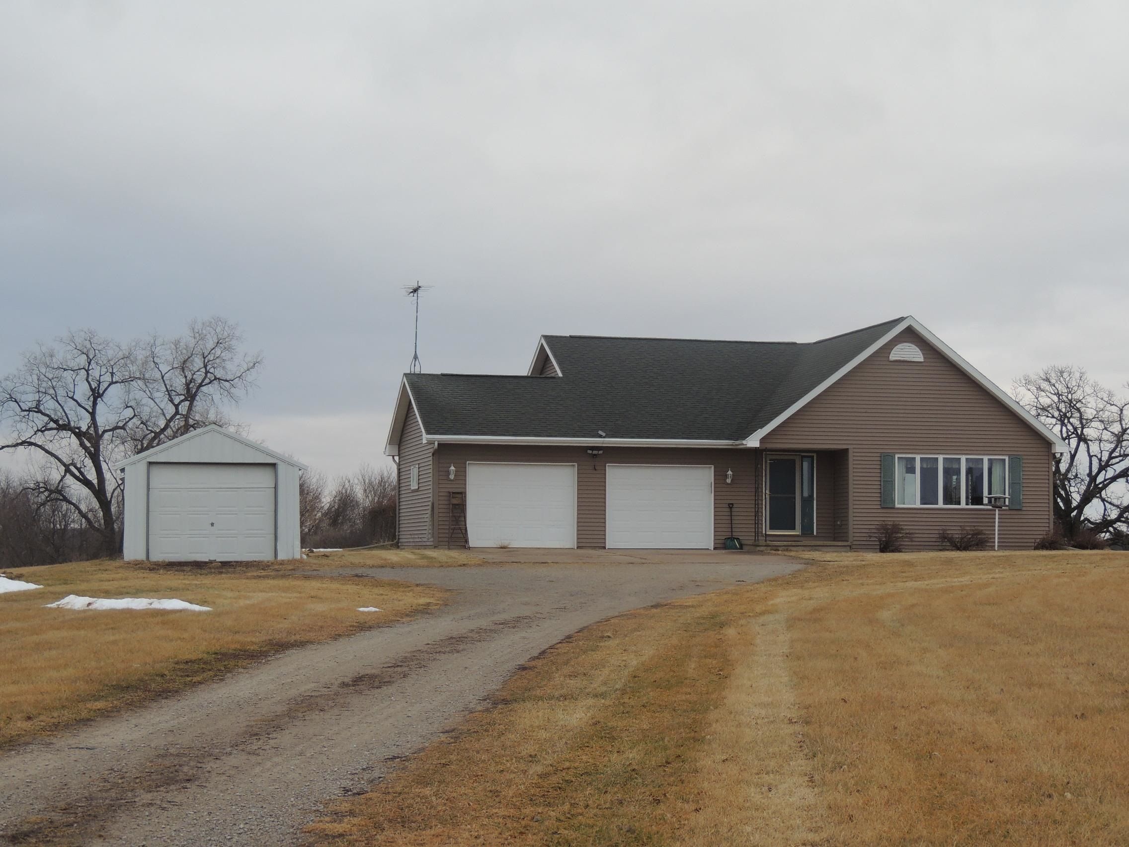 14 Acres, 8402 Sauby Road, Larsen, WI 54947 Land and Farm