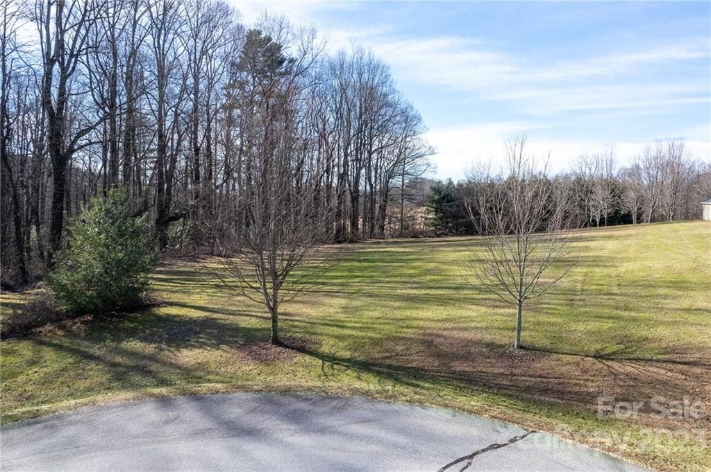 2.85 Acres, 0 No Address Assigned Wood Sorrel Lane, Hendersonville, NC