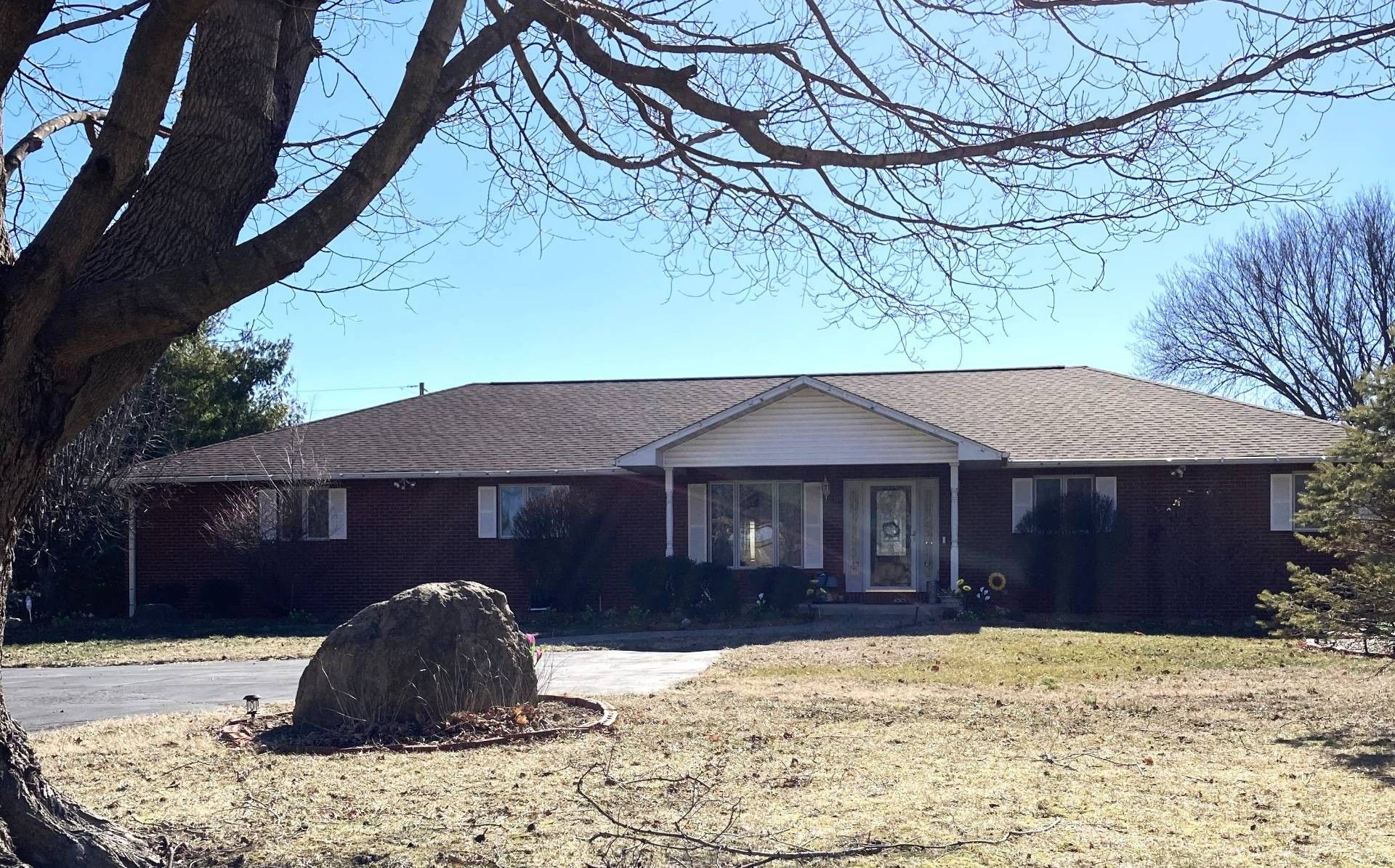 10.05 Acres, 2923 E 1050th Ave, Oblong, IL 62449 Land and Farm