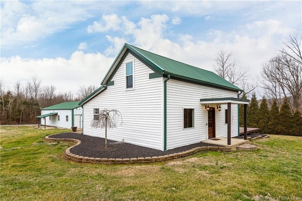 11.25 Acres, 9005 Valley City Mauckport Road SW, Mauckport, IN 47142