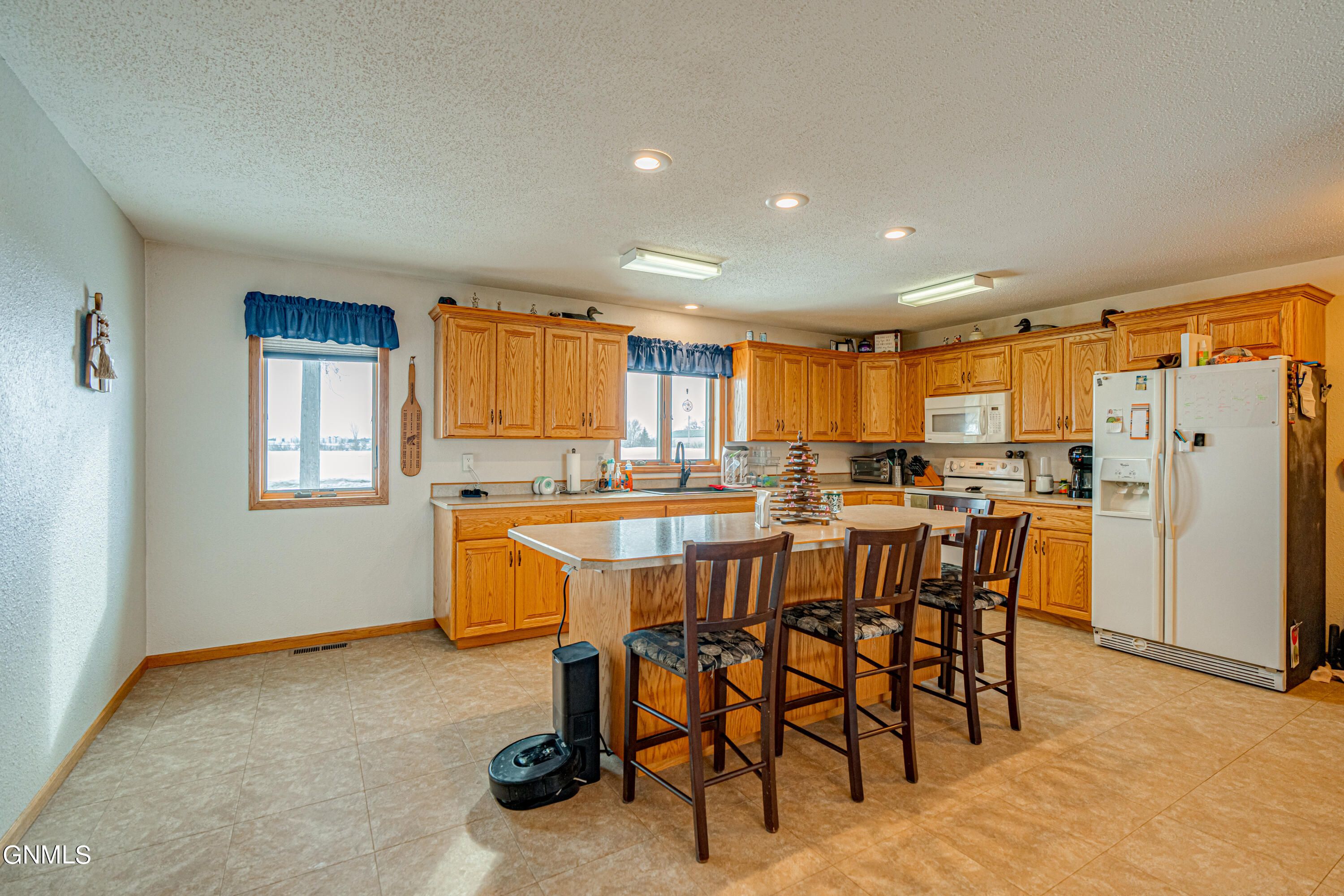 2 Acres, 102 3rd Street, Napoleon, ND 58561 Land and Farm