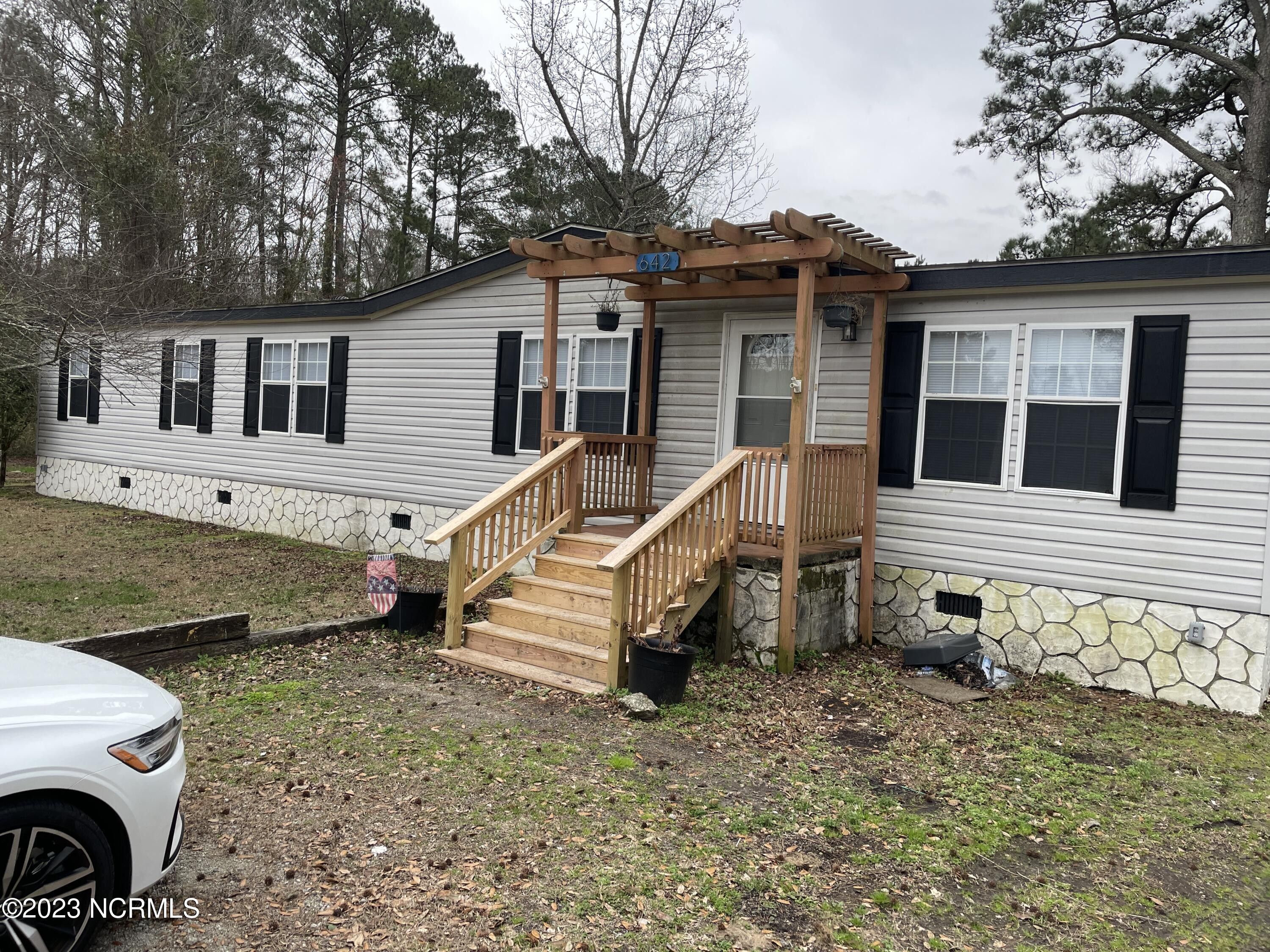 6 Acres, 642 Deppe Road, Maysville, NC 28555 Land and Farm