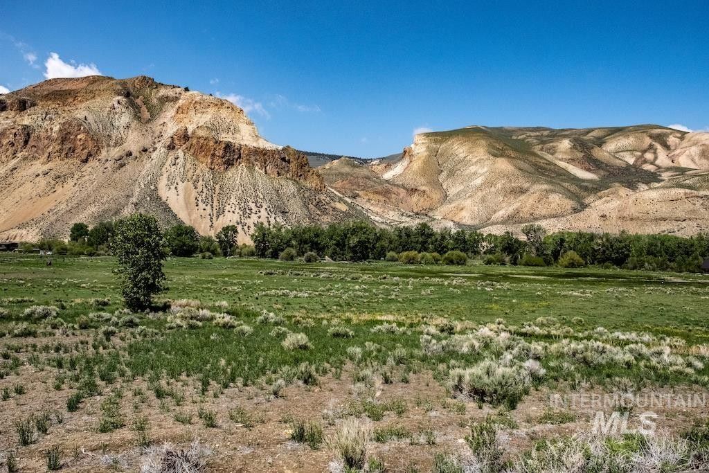 8.22 Acres, Tbd Blk 2 Lot 32 The East Fork Subdivision, Clayton, ID