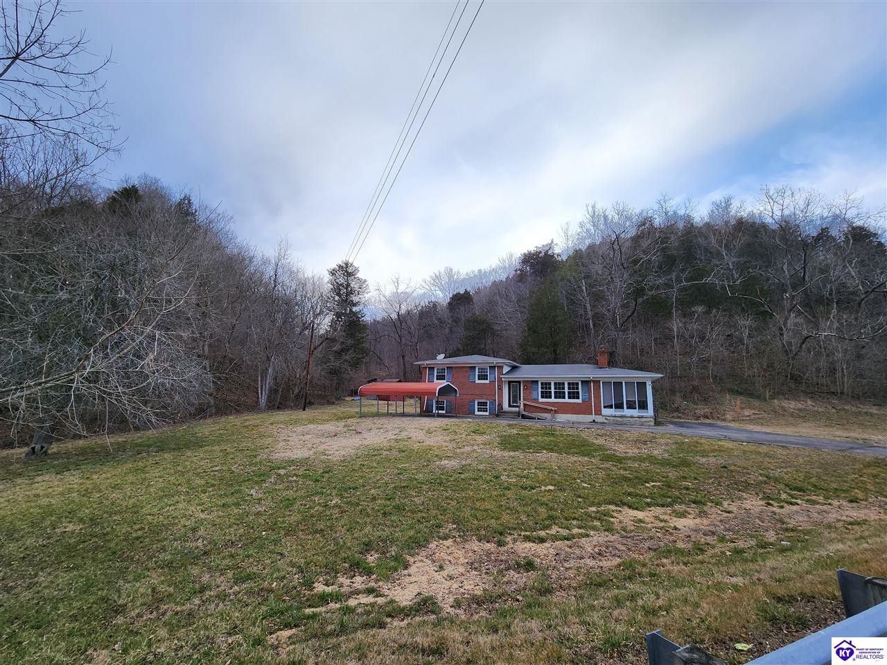 10 Acres, 7252 Bardstown Road, Hodgenville, KY 42748 Land and Farm