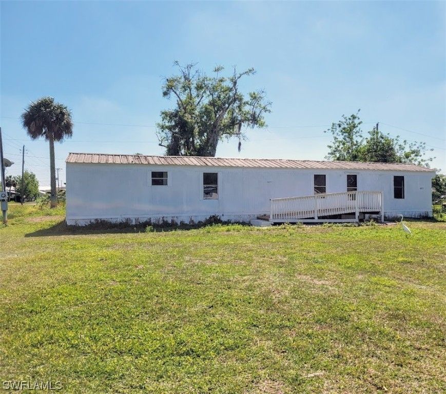 0.29 Acres, 714 Avenue E NW, Moore Haven, FL 33471 Land and Farm