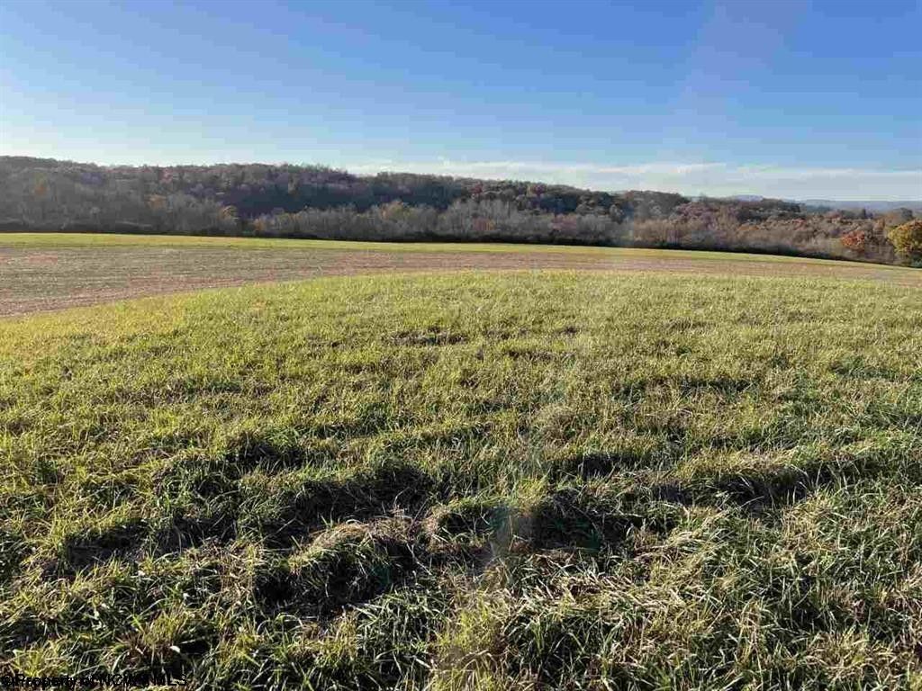 252 Acres, 13301A North Preston Highway, Bruceton Mills, WV 26525